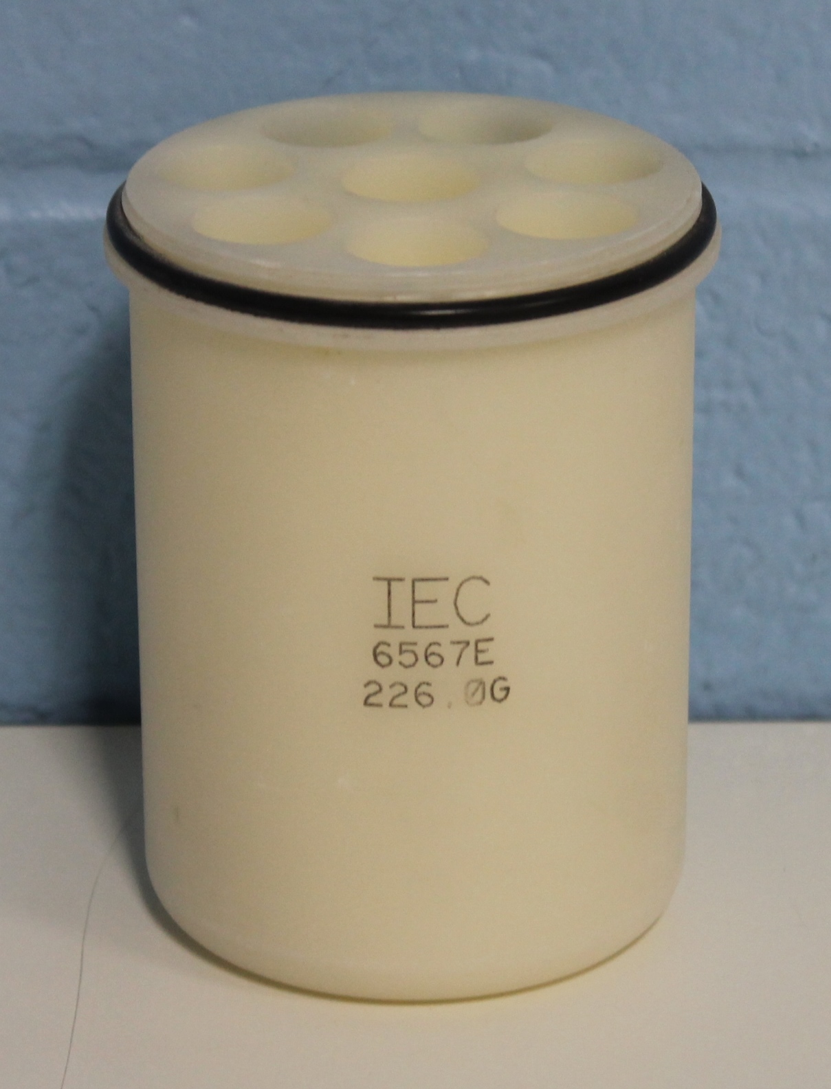 IEC 15 mL Sealed Aerocarrier Adapters CAT No. 6567E