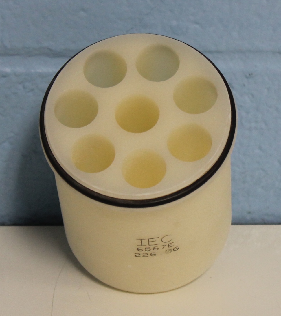 IEC 15 mL Sealed Aerocarrier Adapters CAT No. 6567E