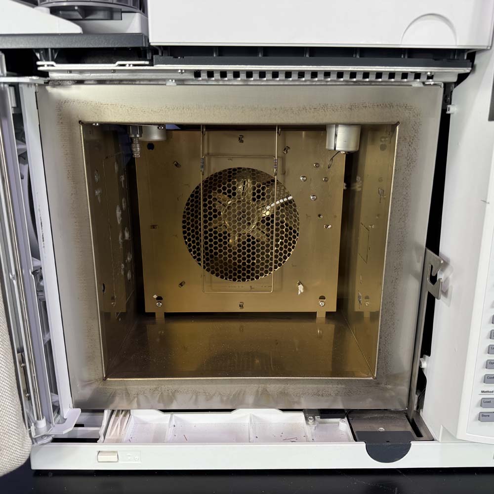 Agilent  7890A GC System With G2614A Autosampler And G2913A Injector