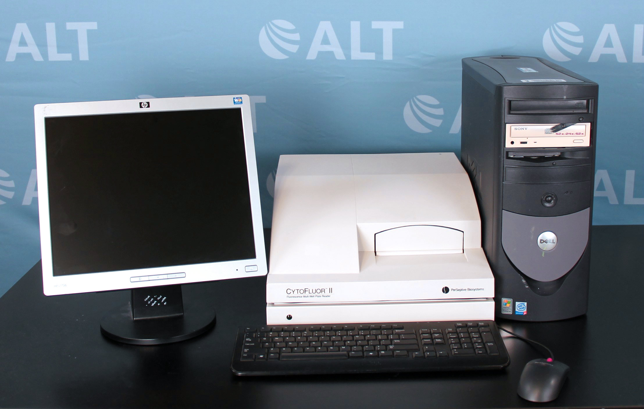 Perseptive Biosystems CytoFluor II Microplate Reader