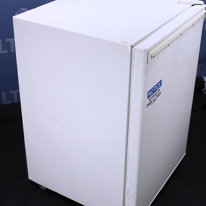 General Electric Spacemaker Compact Refrigerator Model GMR06AAPAWW