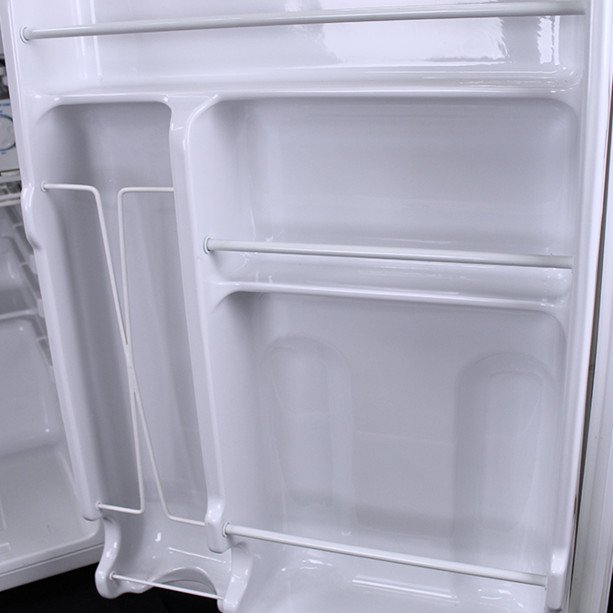 General Electric Spacemaker Compact Refrigerator Model GMR06AAPAWW