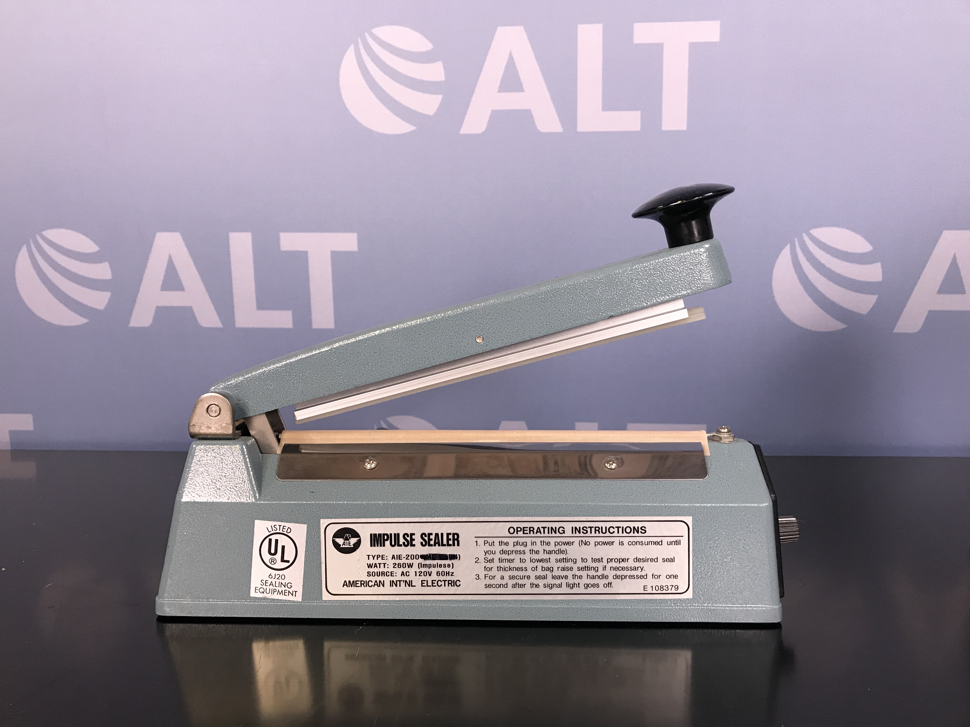 American International AIE-200 Hand Sealer