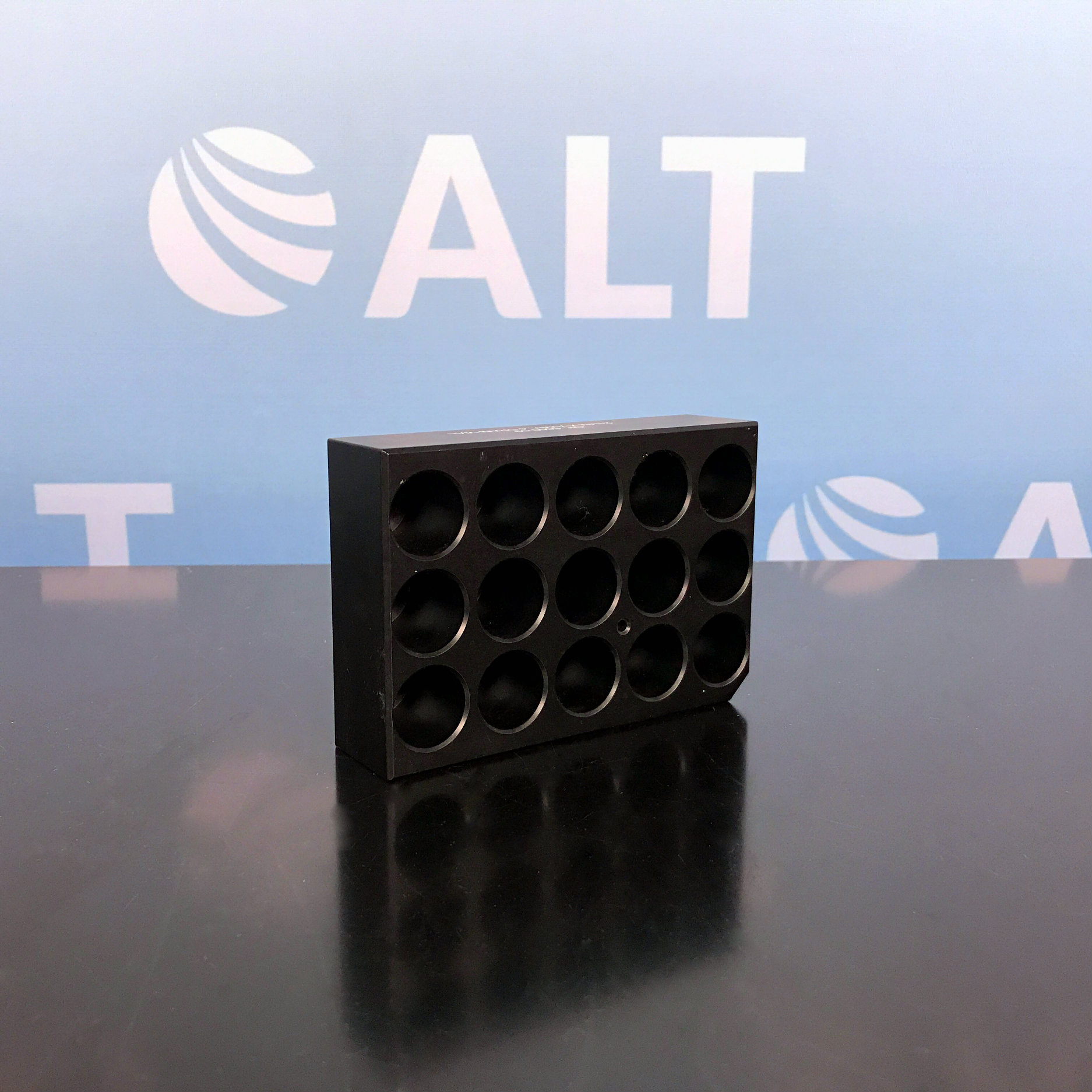 Chemglass OptiCHEM 15-Position Block for 21 x 70mm 4 Dram (16mL) Flat Bottom Vials P/N OP-6600-09