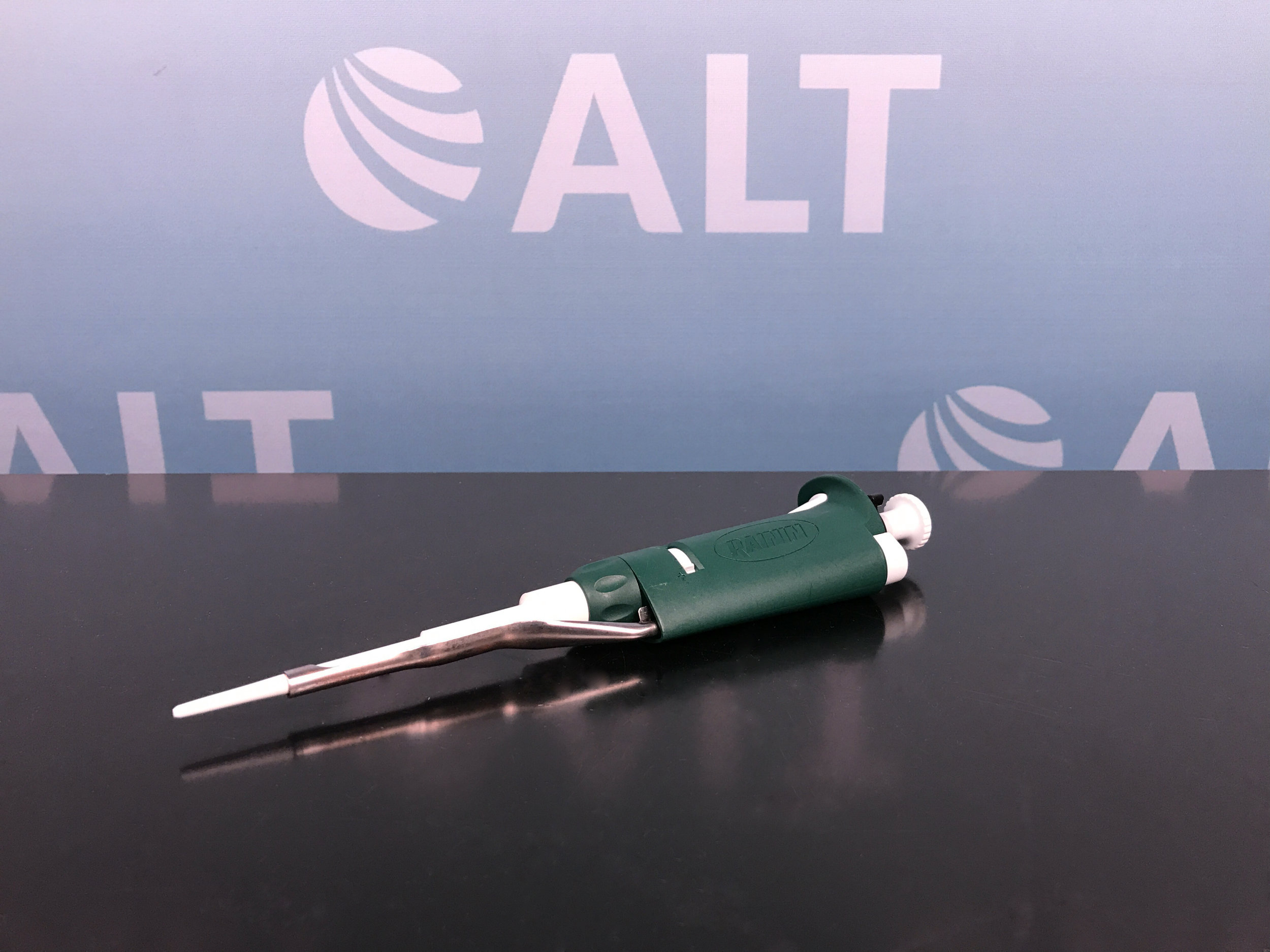 Rainin Dynamax Pipet-Plus R20 Pipette