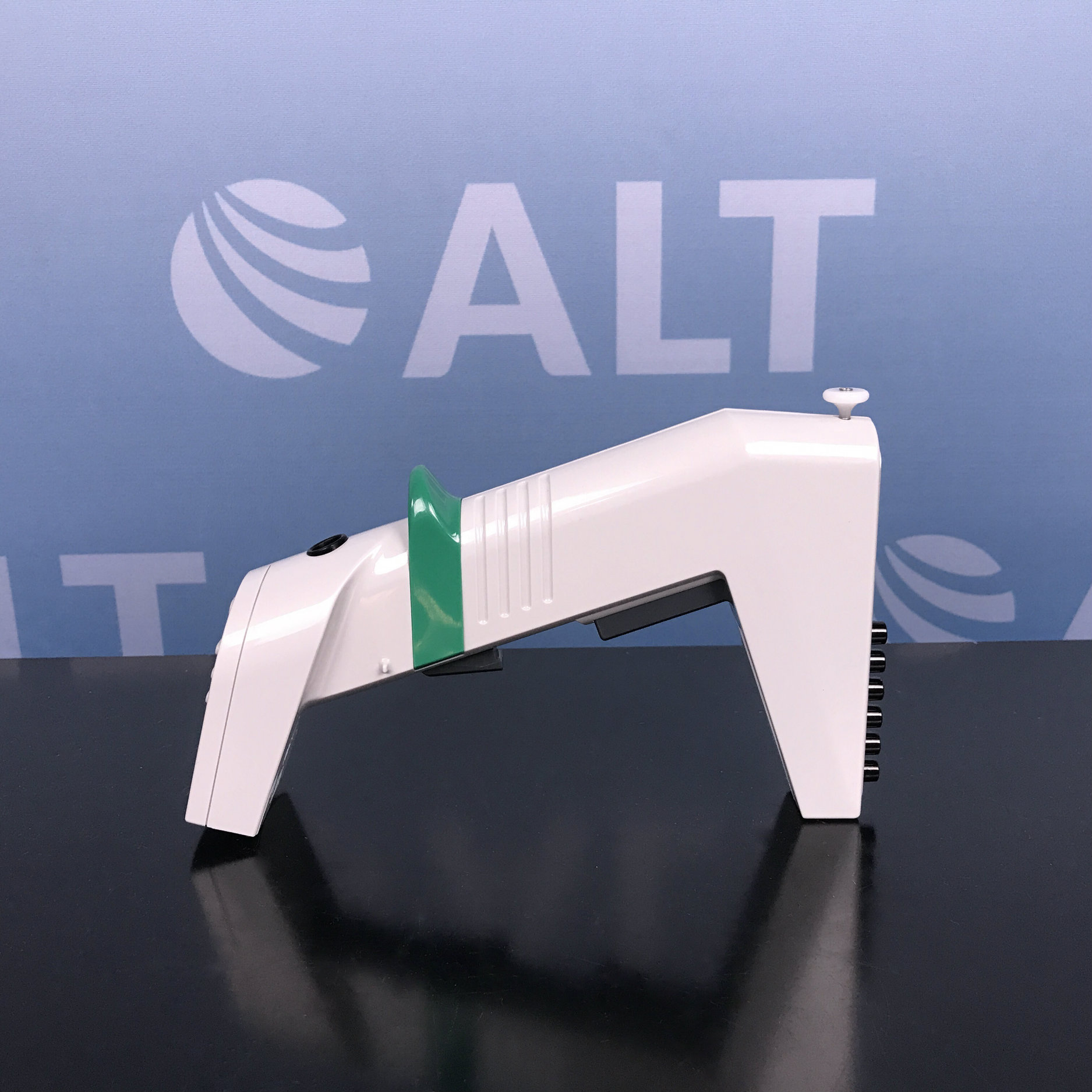 Thermo Scientific MATRIX Impact2 1250 uL 6-Channel Electronic Pipette