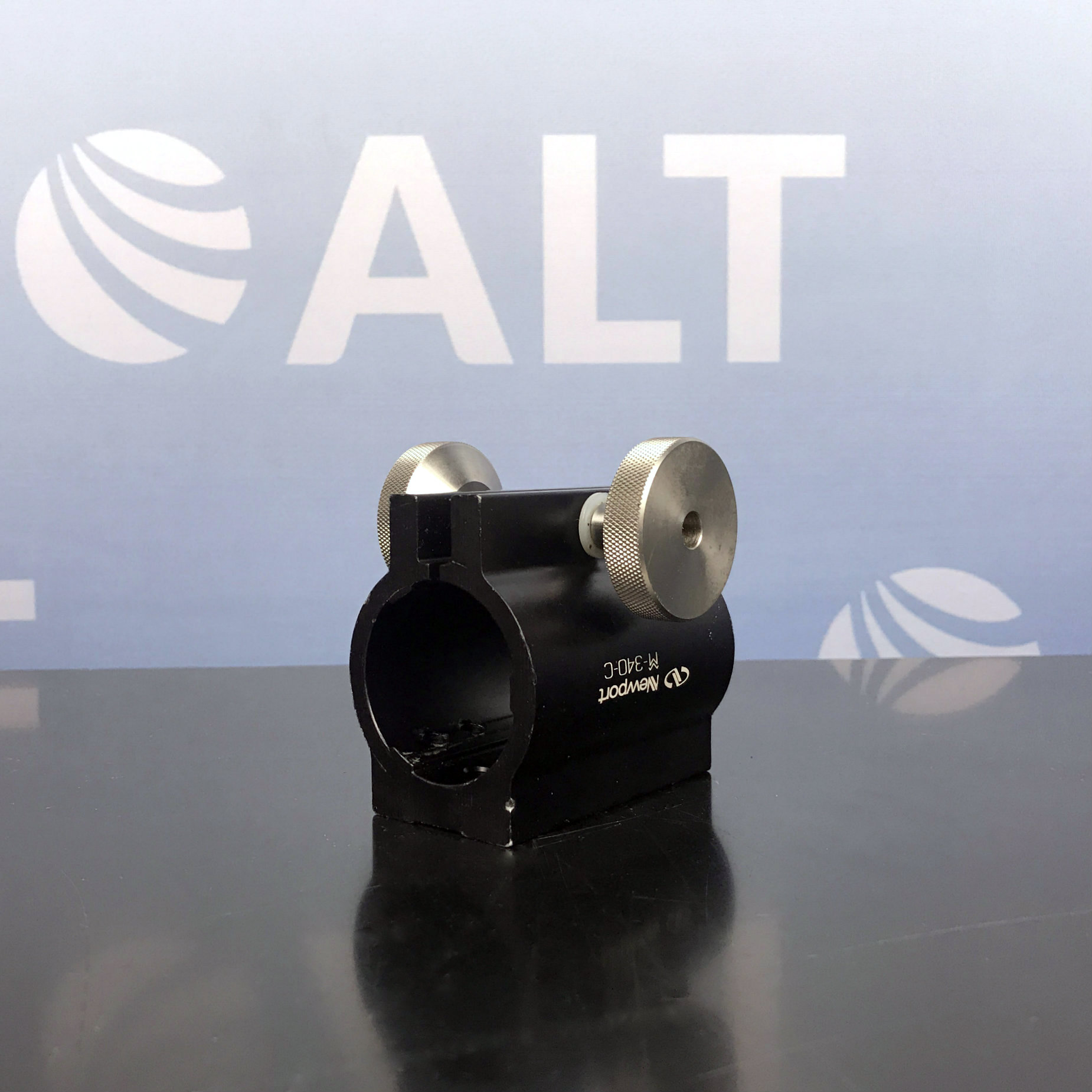 Newport 340-C Rod Clamp, For 1.5 in. Diameter Models 40, 41, 42, 45, 1/4-20