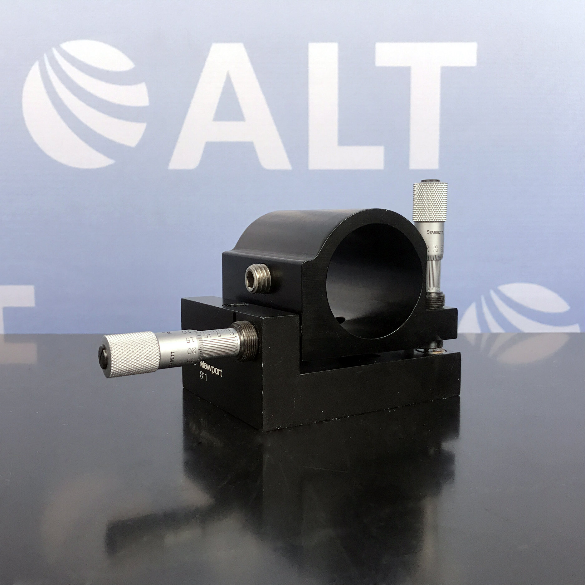 Newport 811 Laser Mount