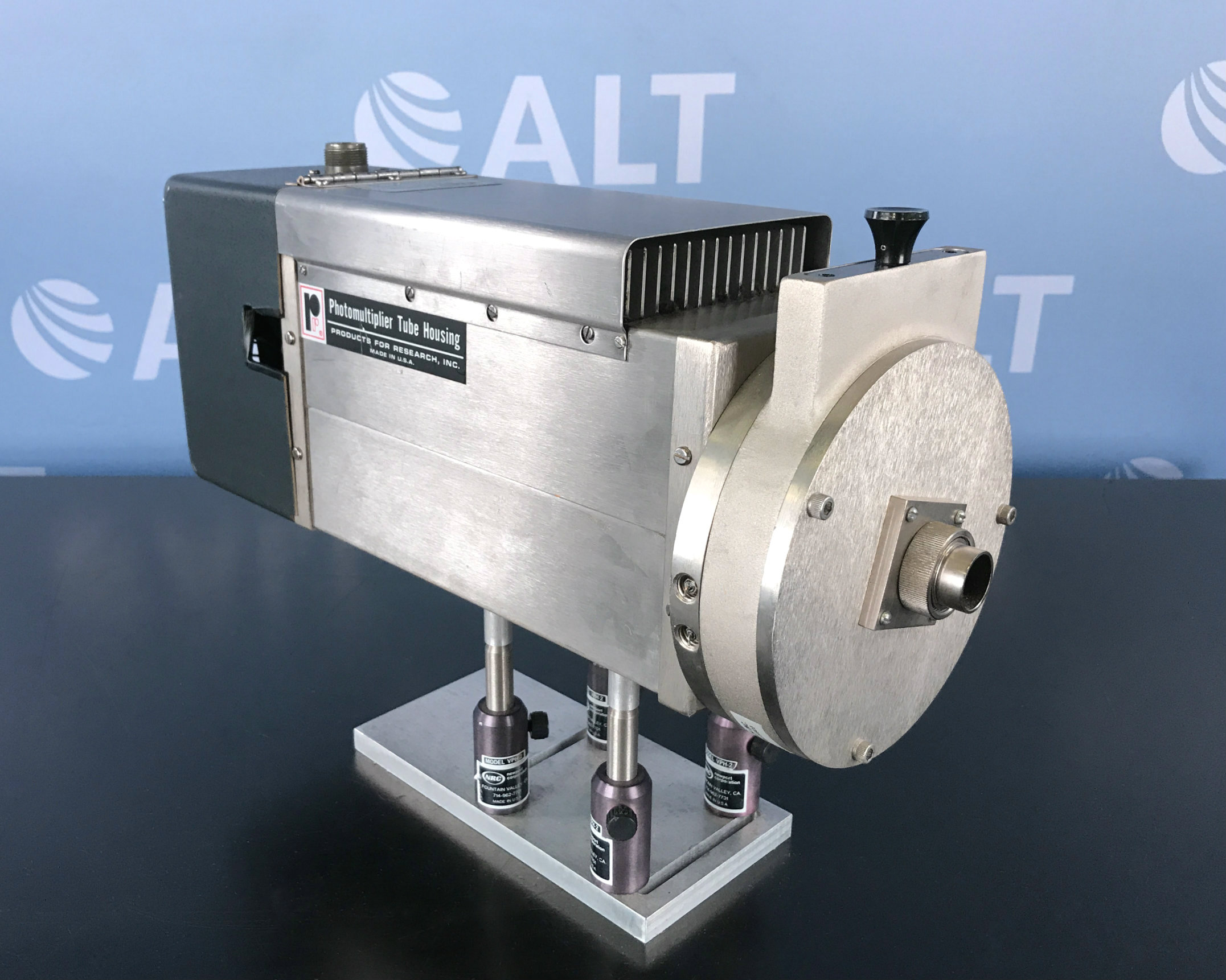 Products for Research Inc Thermoelectric PMT Refrigerated Chamber TE-182 TSRF