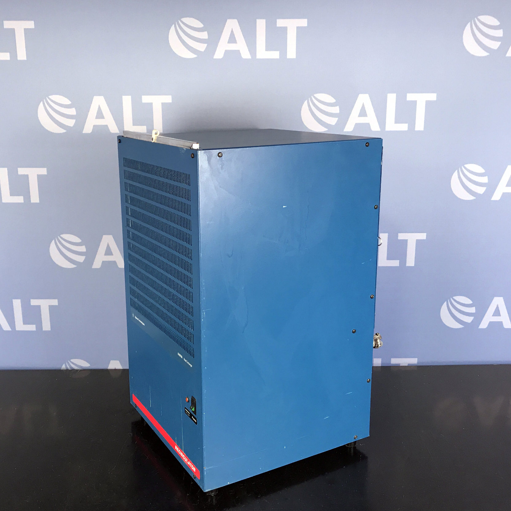 Agilent G1879A Heat Exchange Recirculator Model 3370