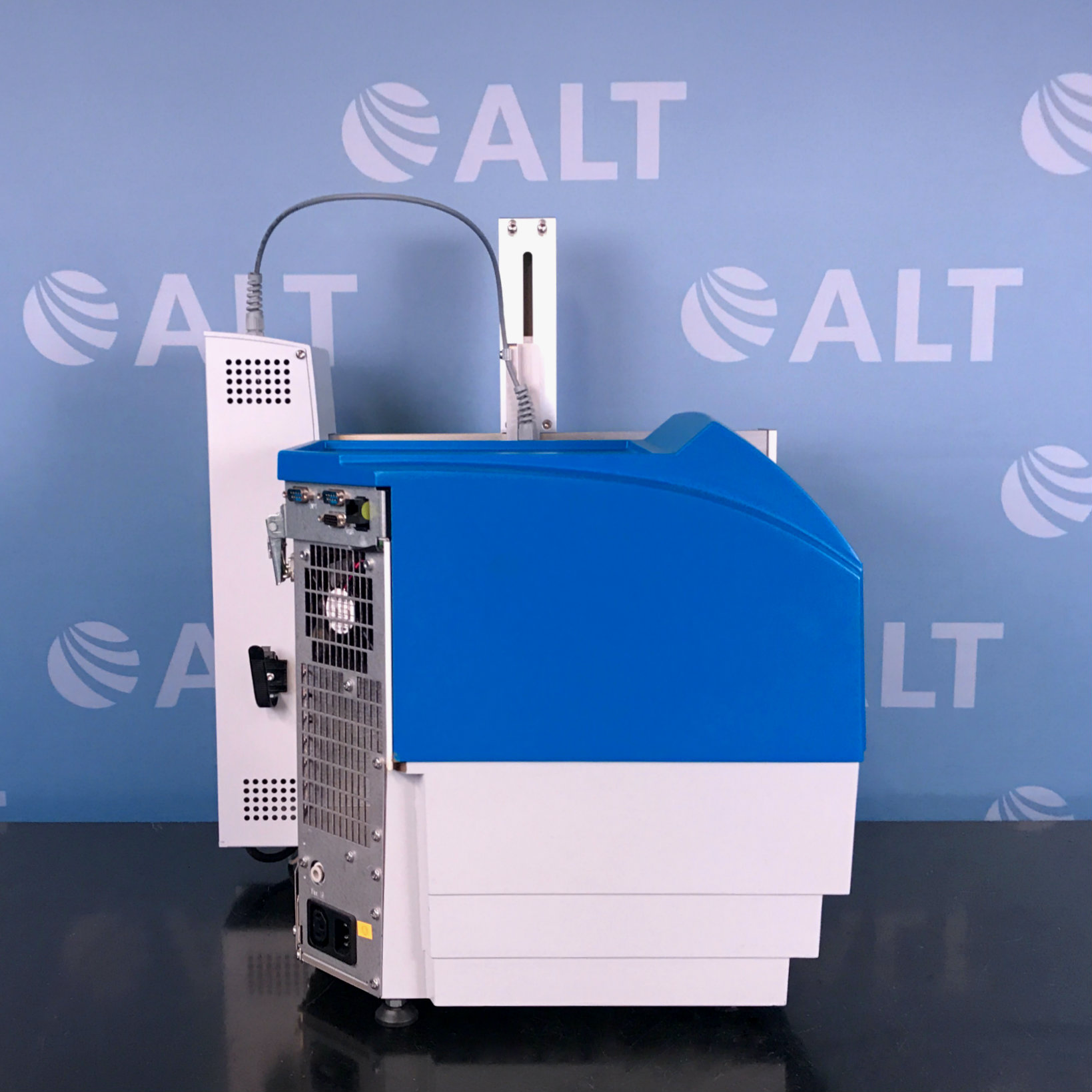 Biotage Initiator EXP US Microwave Reactor Synthesis System w Robot Eight