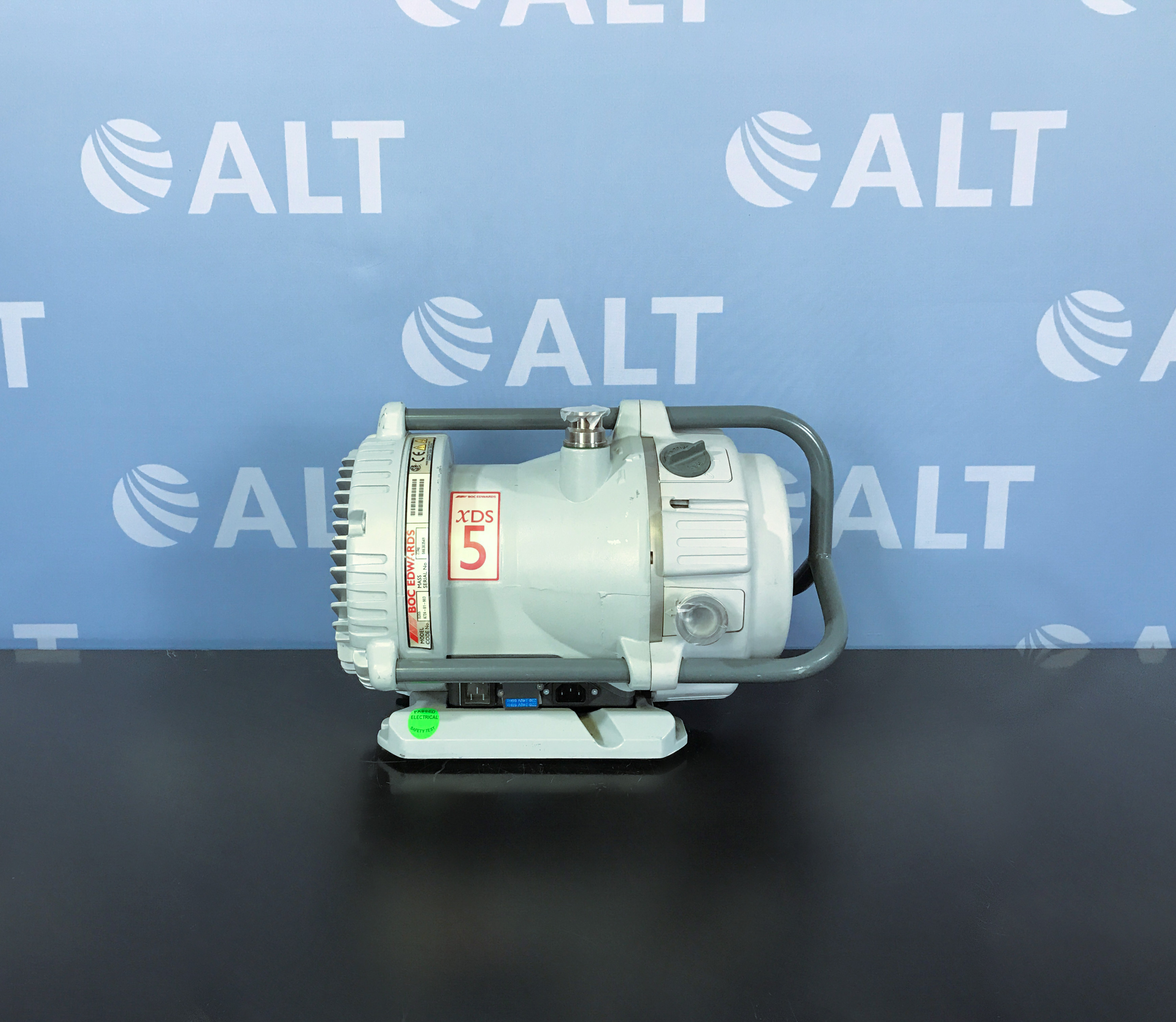 Edwards XDS5 Oil-Free Dry Scroll Vacuum Pump