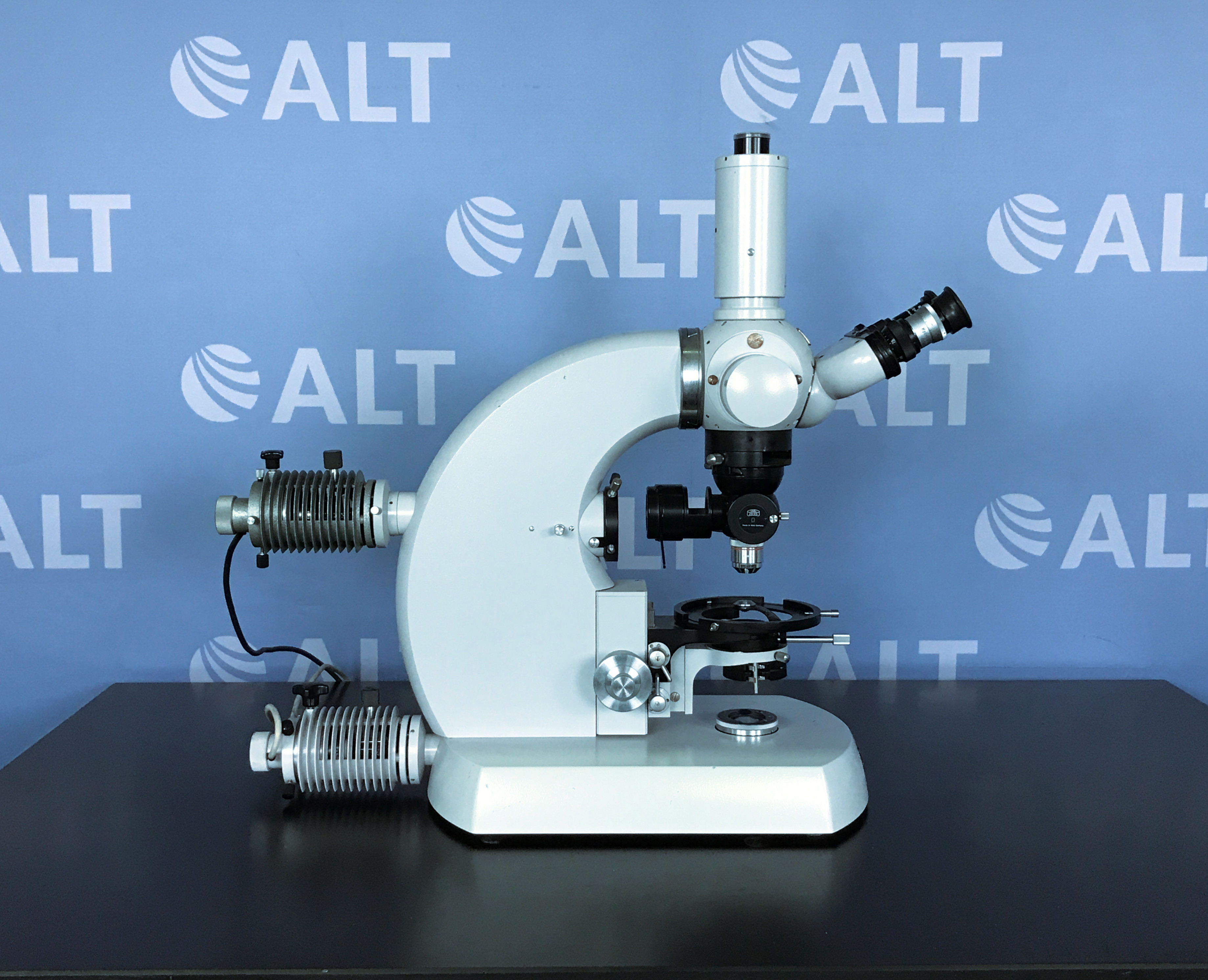 Carl Zeiss 4723665/4774584/68289 Microscope