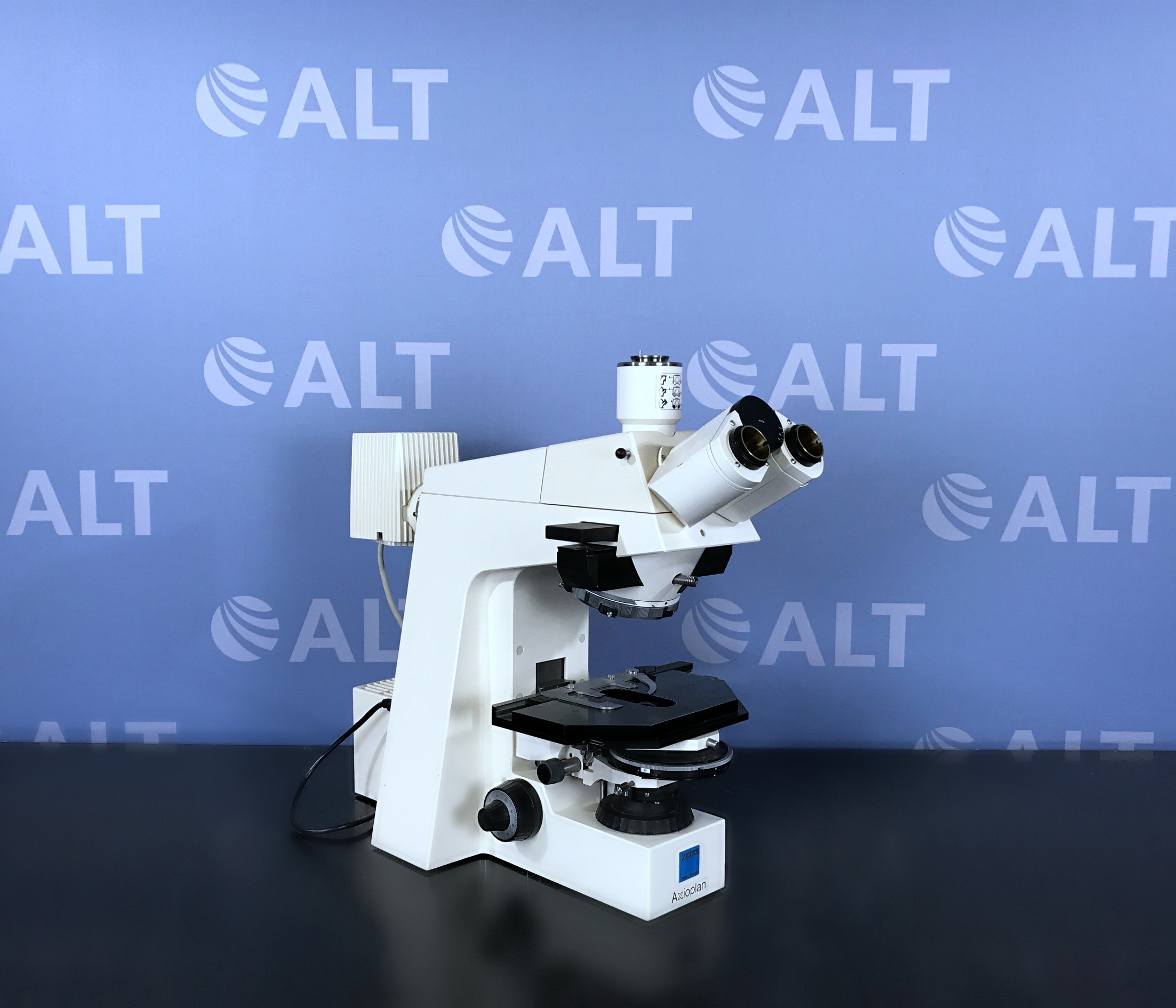 Carl Zeiss Axioplan Epifluorescent Microscope