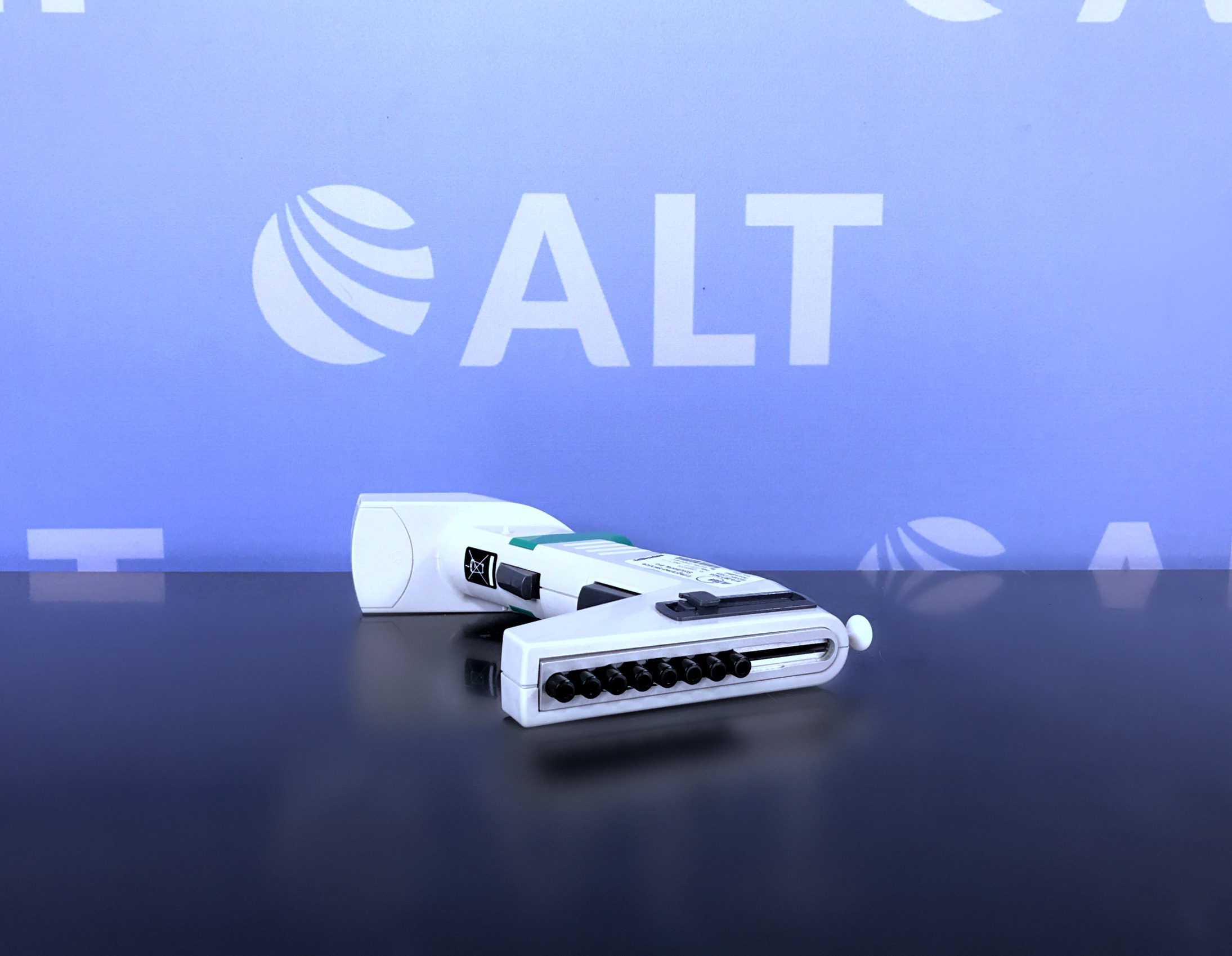 Matrix Technologies Equalizer Electronic Multichannel Pipette 8 channel, 15 to 1250µL