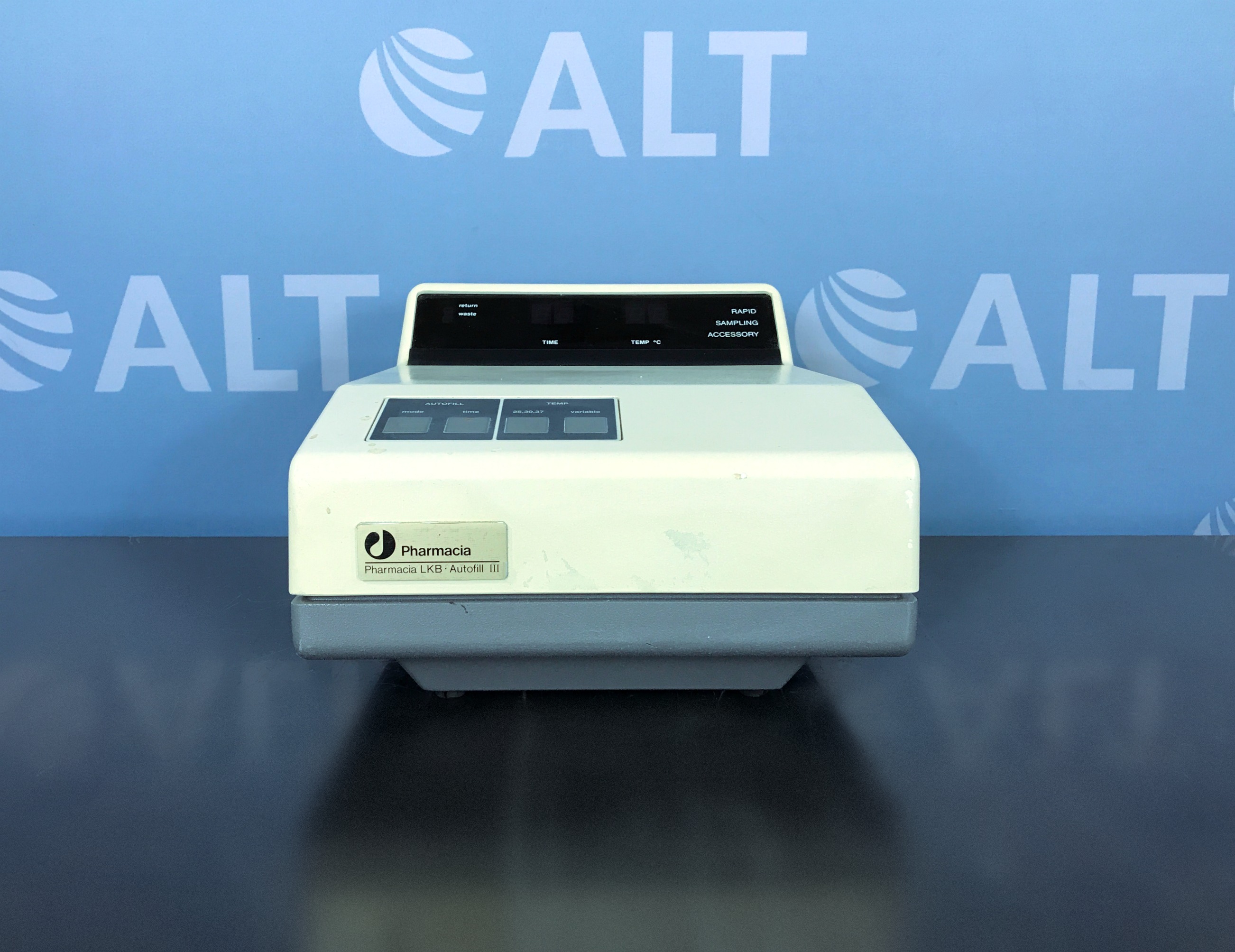 Pharmacia LKB Ultrospec III UV/Vis Spectrophotometer with  Autofill III
