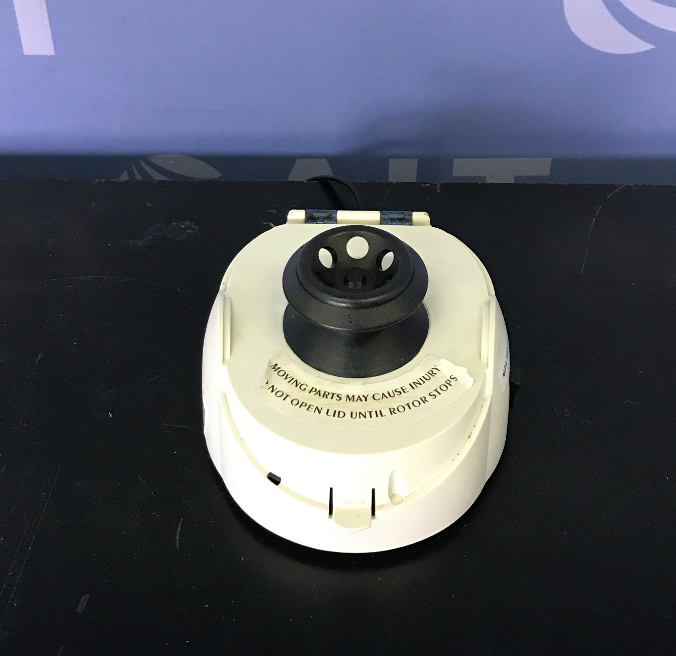Beckman Coulter Model 6K Mini Centrifuge