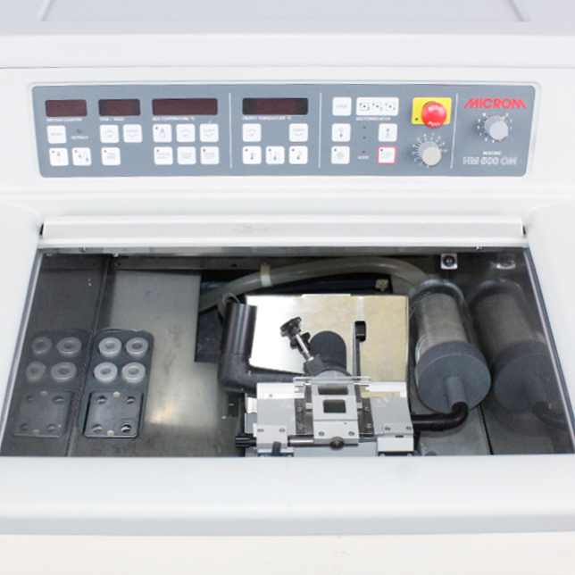 Microm HM 500-OM Cryostat