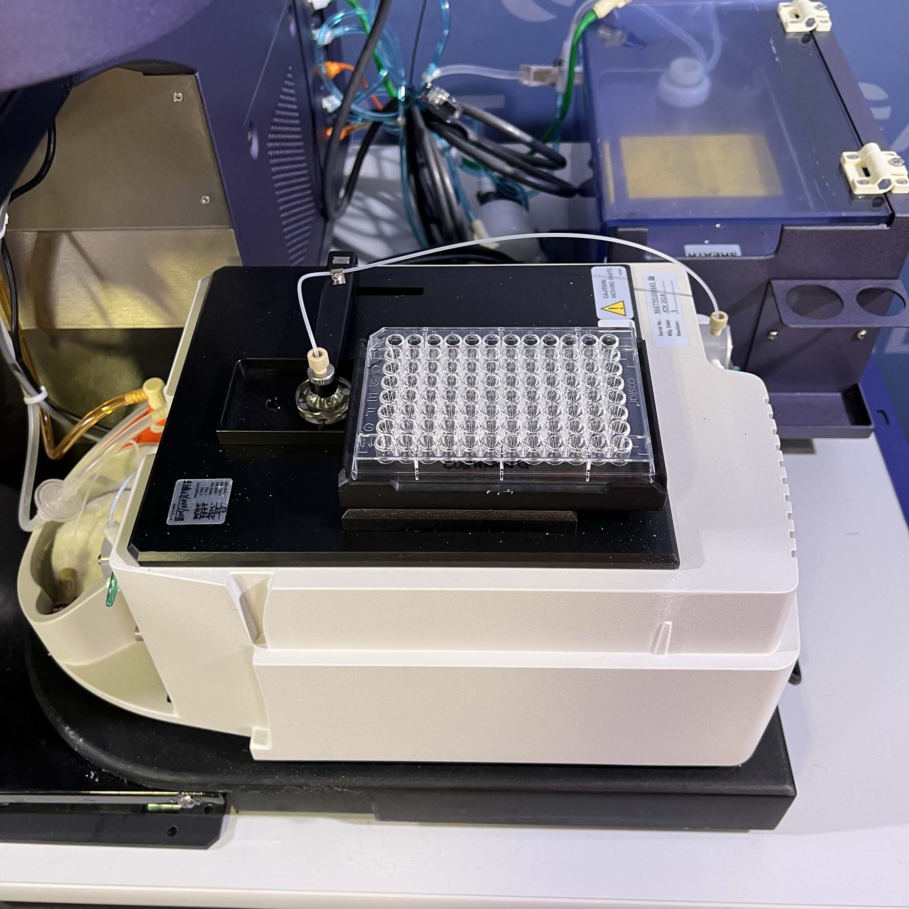 BD Biosciences  LSRFortessa X-20 Cell Analyzer, Model 658226R1, With FACSFlow Supply System