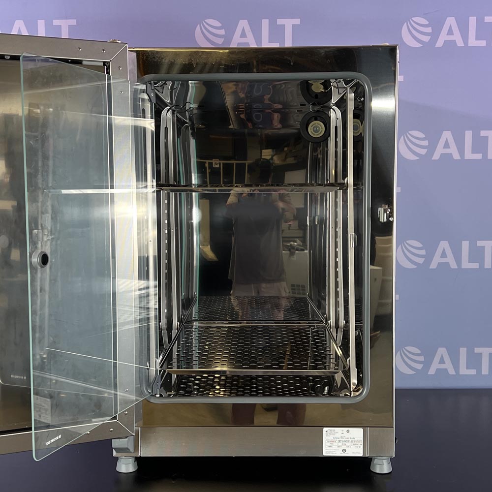 Thermo Fisher Scientific Isotemp Gravity Incubator, 180L