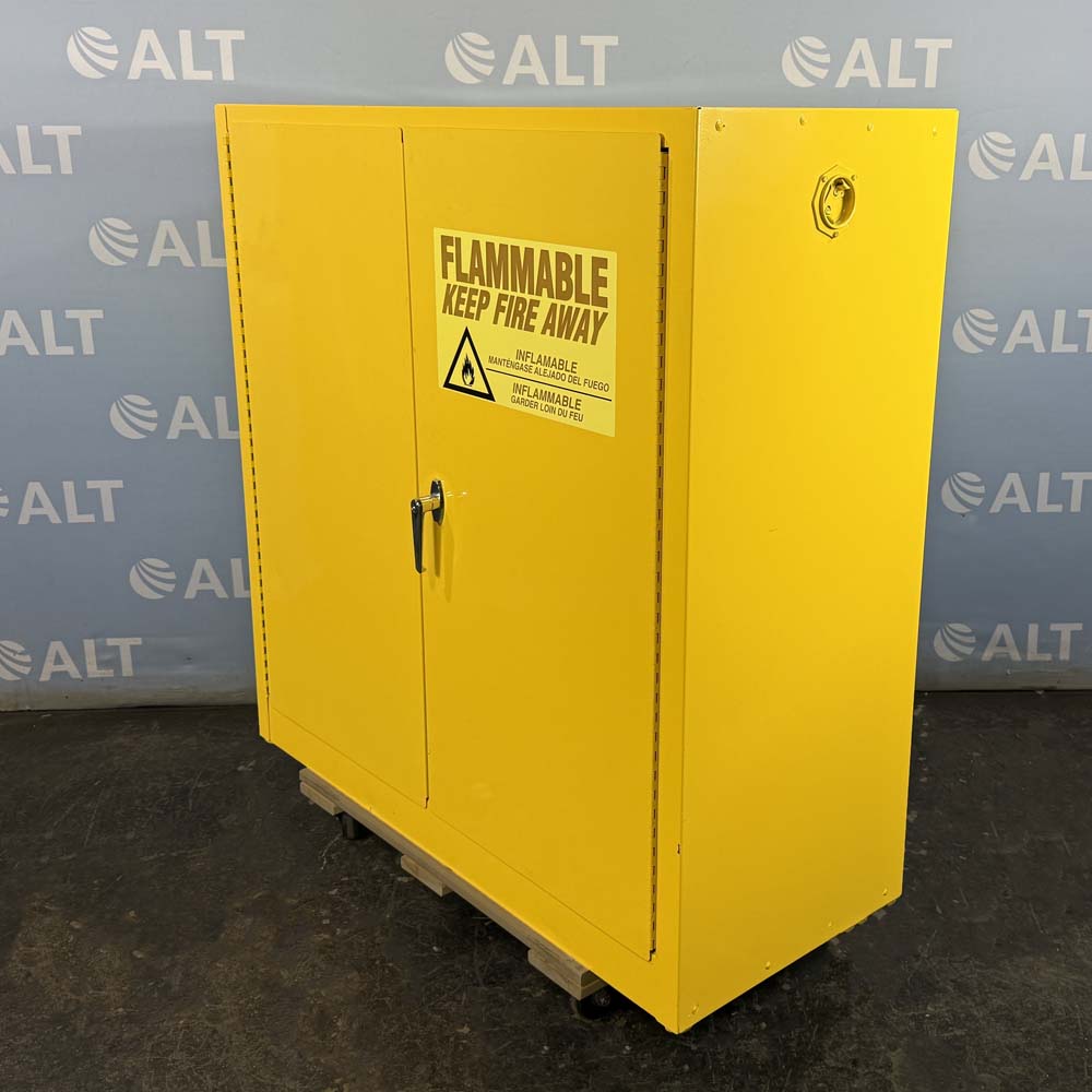 Eagle Manufacturing 30 Gallon Flammable Storage Cabinet