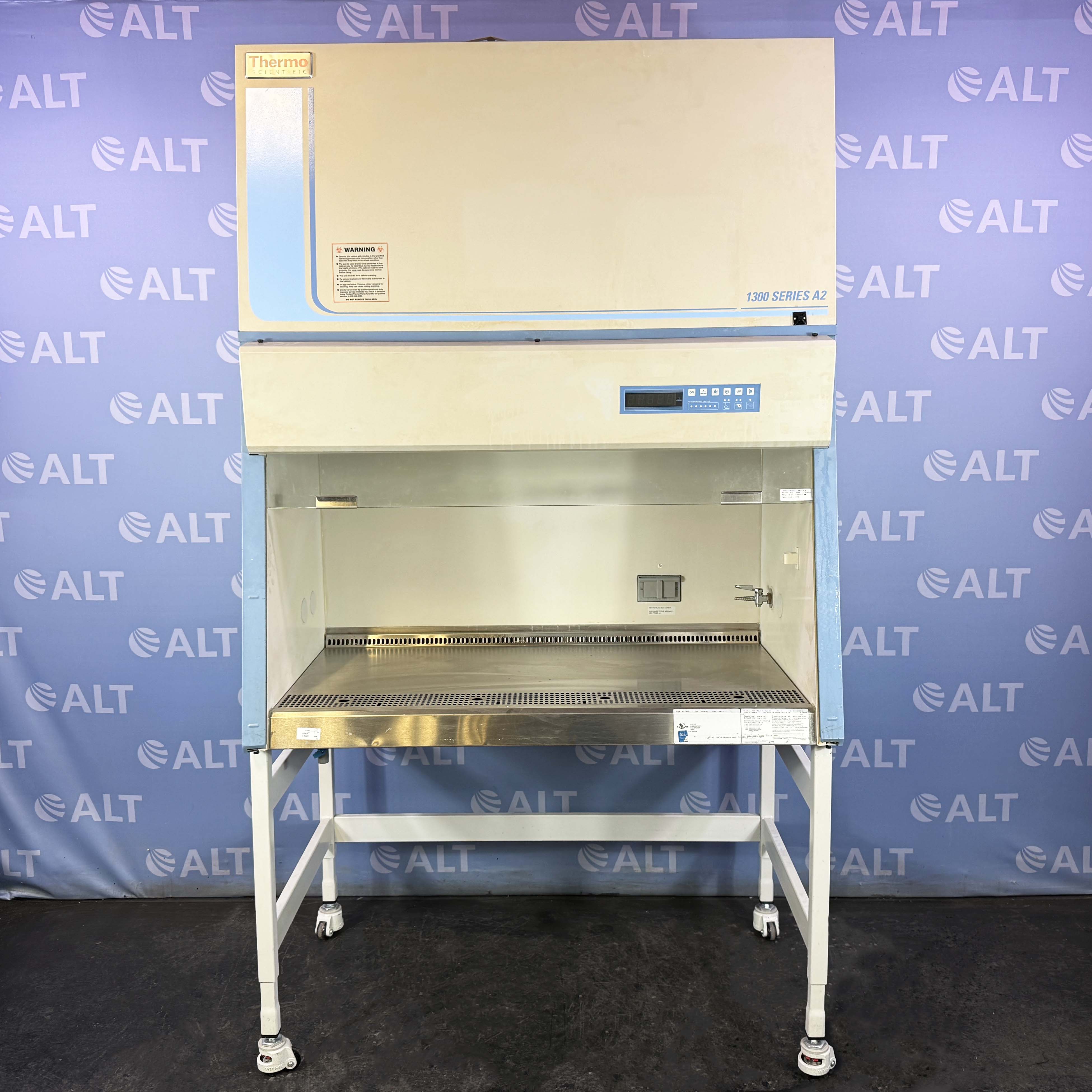 Thermo Scientific  1300 Series Class II, Type A2 Biological Safety Cabinet, Cat. No. 1385 (4′)