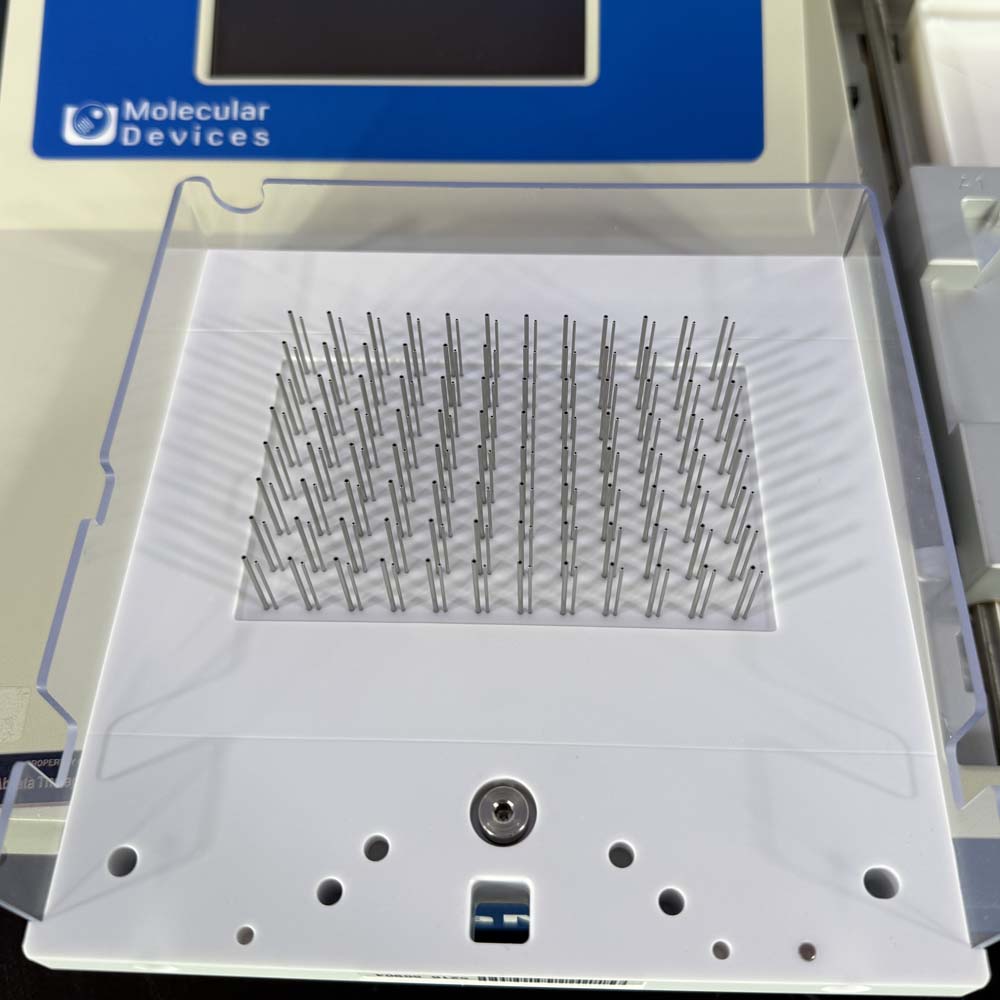 Molecular Devices AquaMax 2000 Microplate Washer With 96-Well Head
