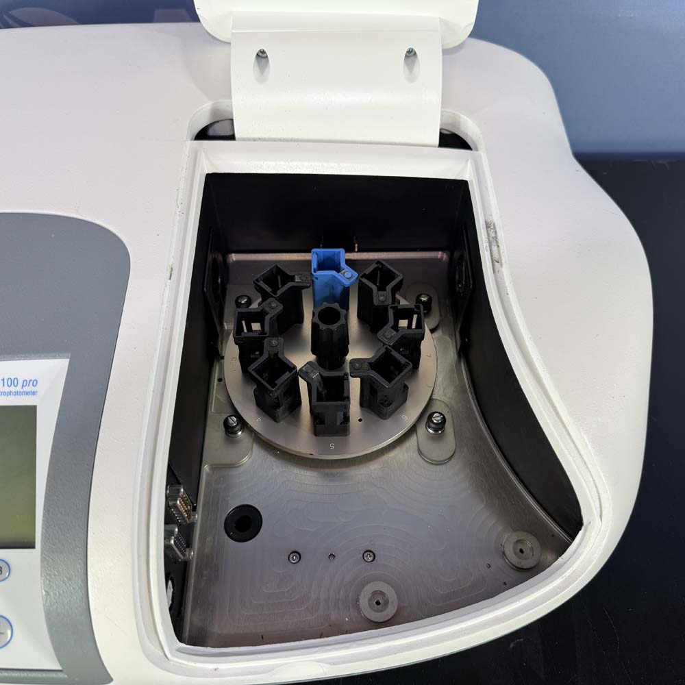Biochrom  Ultrospec 2100 Pro UV/Visible Spectrophotometer