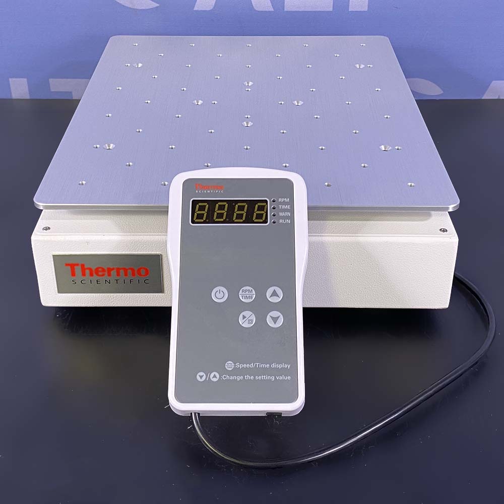 Thermo Scientific MaxQ 2000 CO2 Plus Digital Benchtop Orbital Shaker, Cat. No. 88881103
