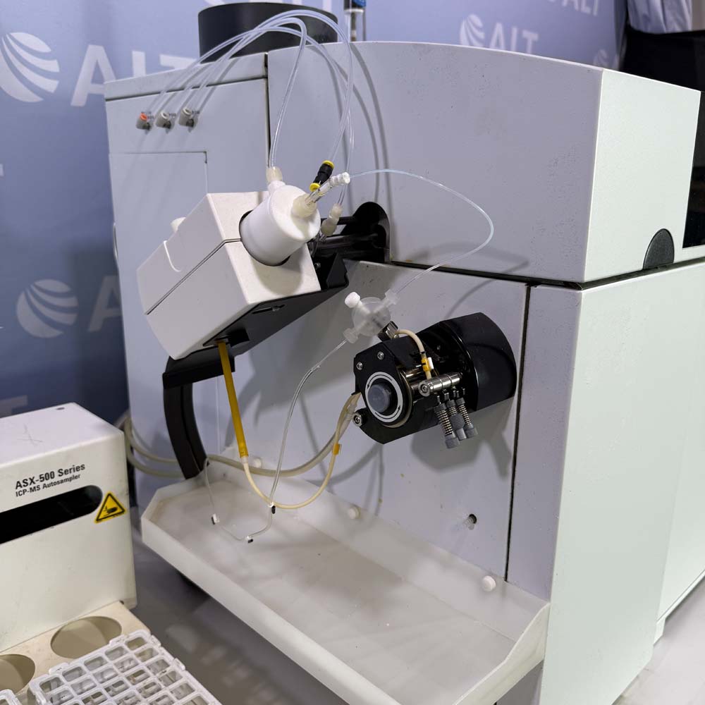 Agilent 7700x (G3281A) Inductively Coupled Plasma Mass Spectrometer With ASX-500 Series Autosampler G3286A, Heat Exchanger, Vacuum Pump