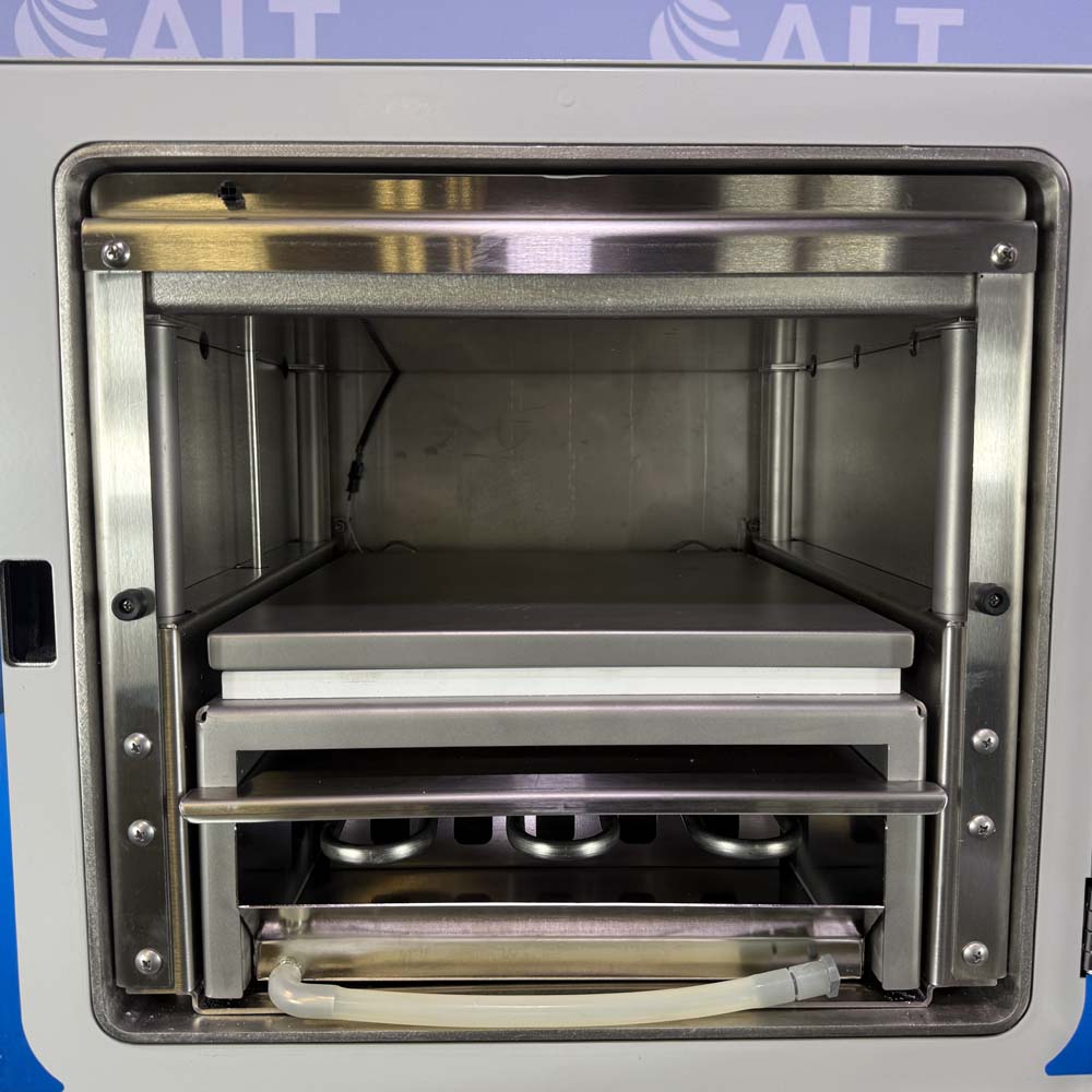 Labconco FreeZone Triad Freeze Dryer, Cat. No. 794001010