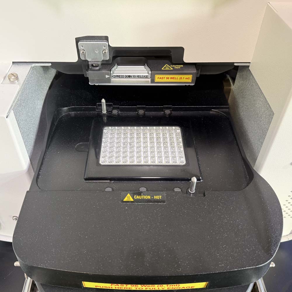 Applied Biosystems QuantStudio Dx Real-Time PCR Instrument (Fast 96 Well 0.1 ml)