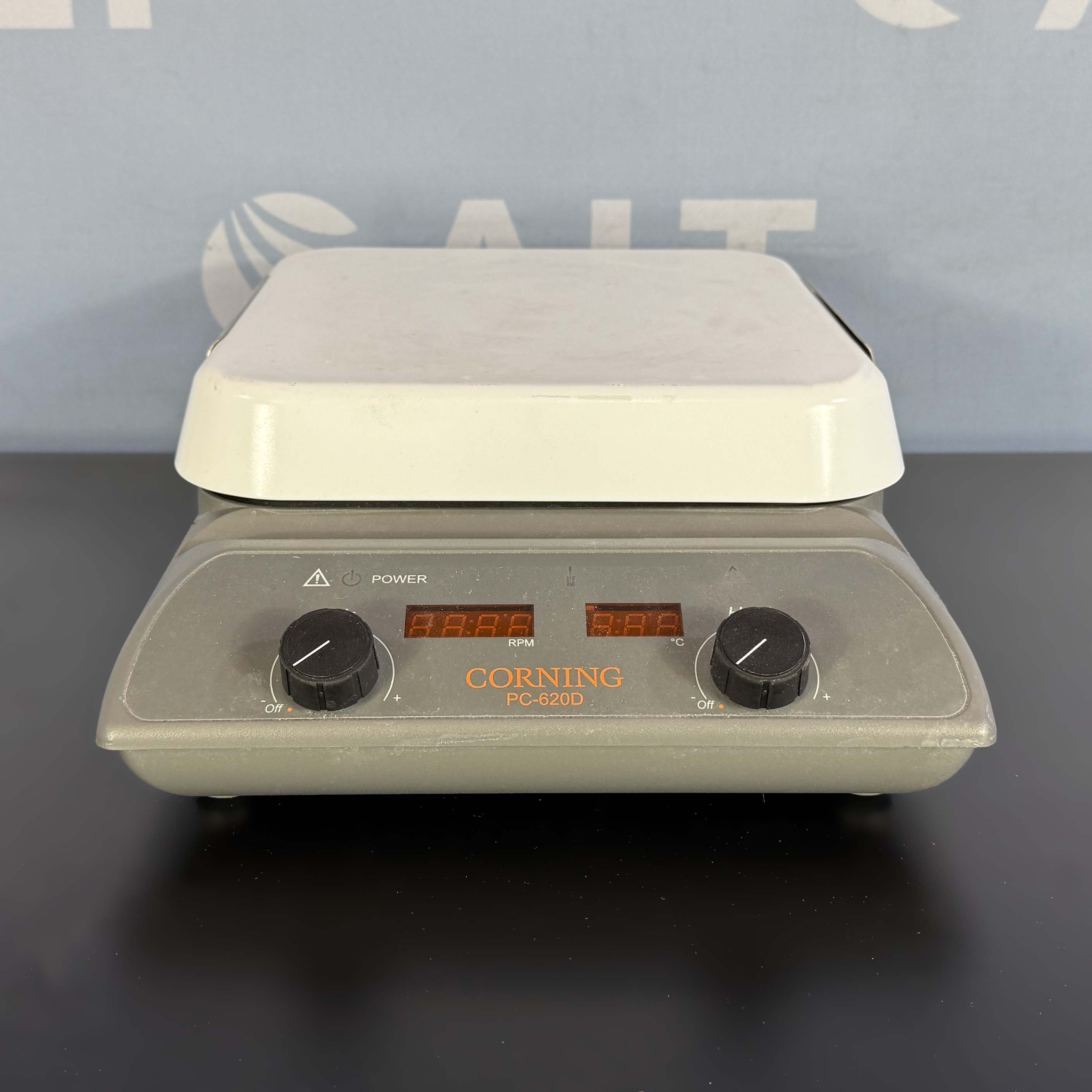 Corning  10″ x 10″ Digital Stirring Hot Plate, Model PC-620D
