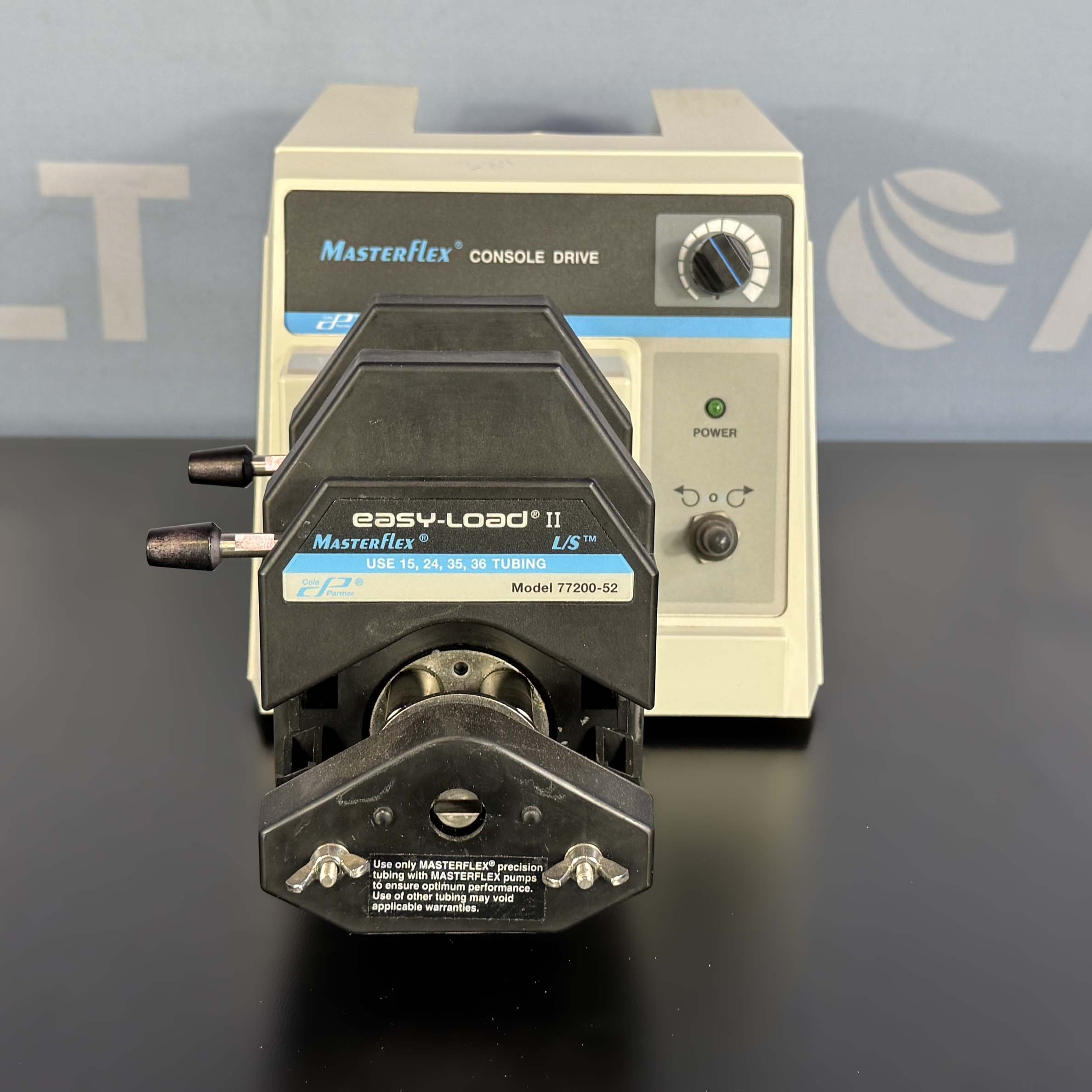 Cole-Parmer MasterFlex Console Drive Peristaltic Pump, Model 7520-60, With Dual Model 77200-52 Easy-Load Heads