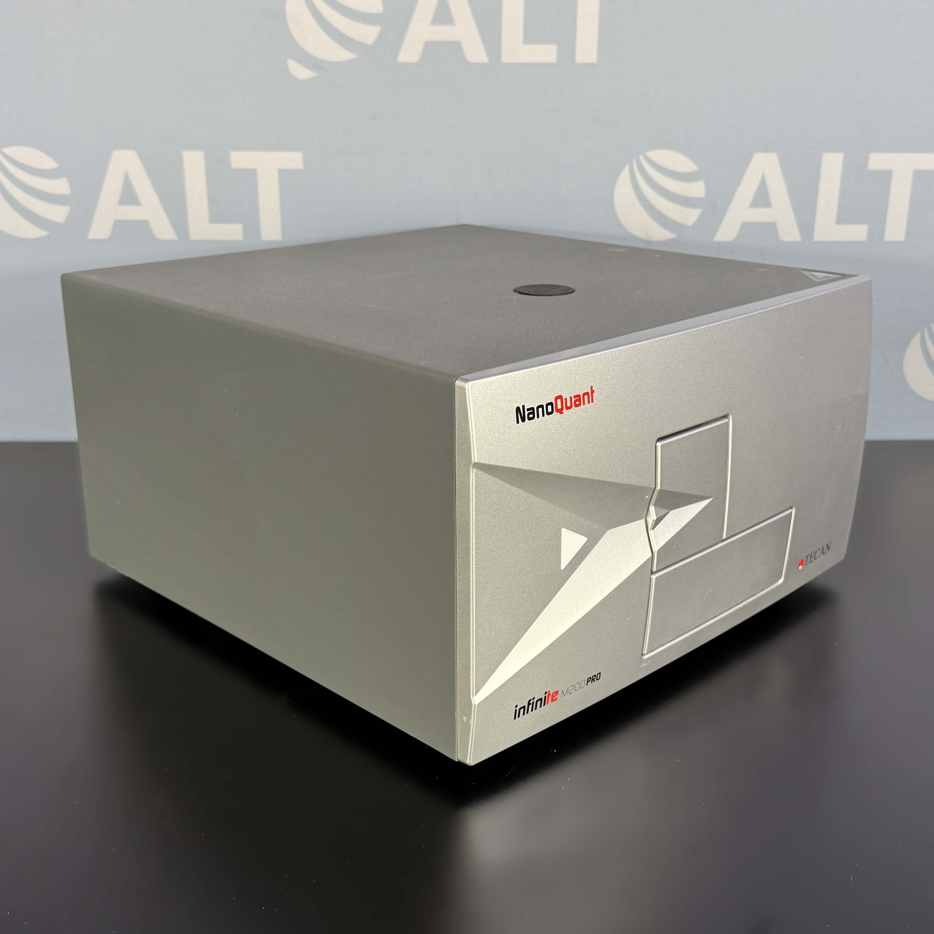 Tecan Infinite M200 Pro Microplate Reader (With Mono Absorbance & Heating Options)