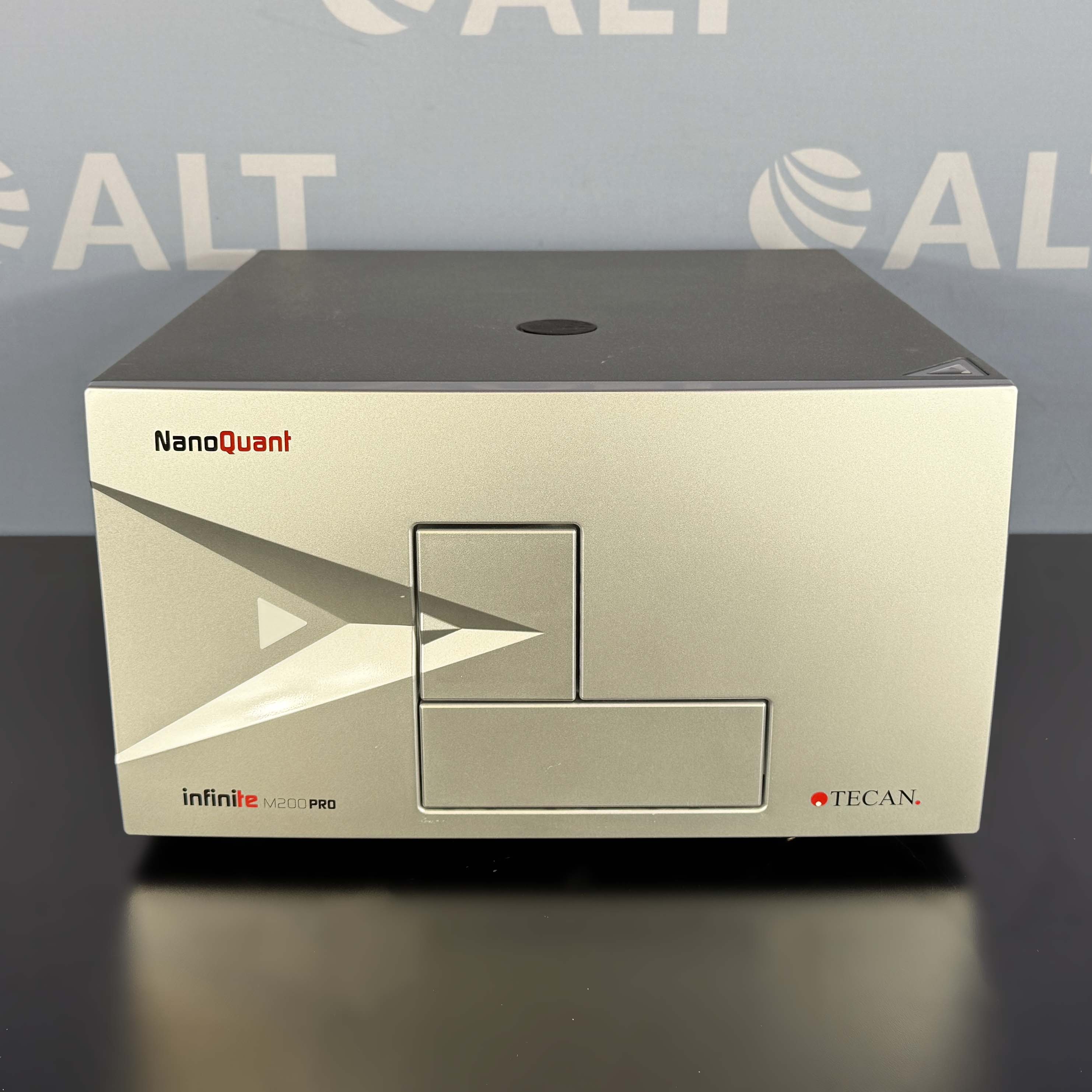 Tecan Infinite M200 Pro Microplate Reader (With Mono Absorbance & Heating Options)