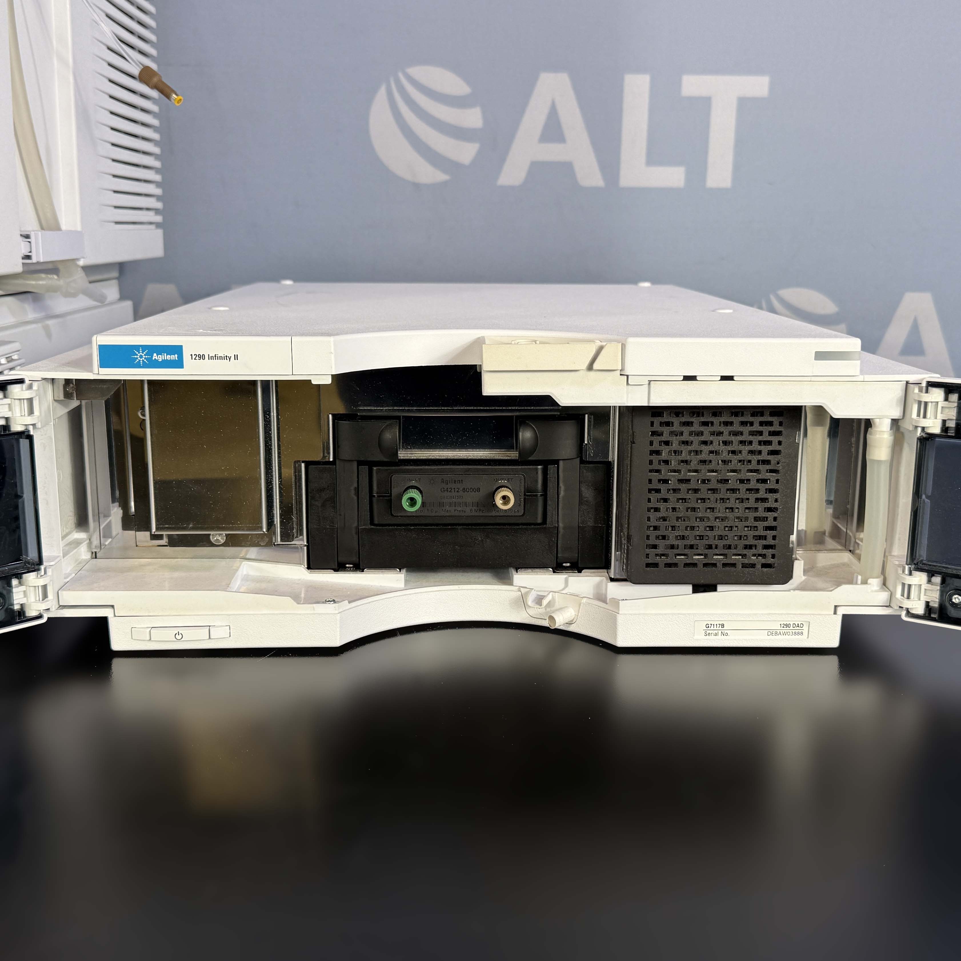 Agilent  1260/1290 Infinity II HPLC System With G1379B u-Degasser, G1312B Binary Pump, G7167B MultiSampler, G1316C TCC, G7117B DAD