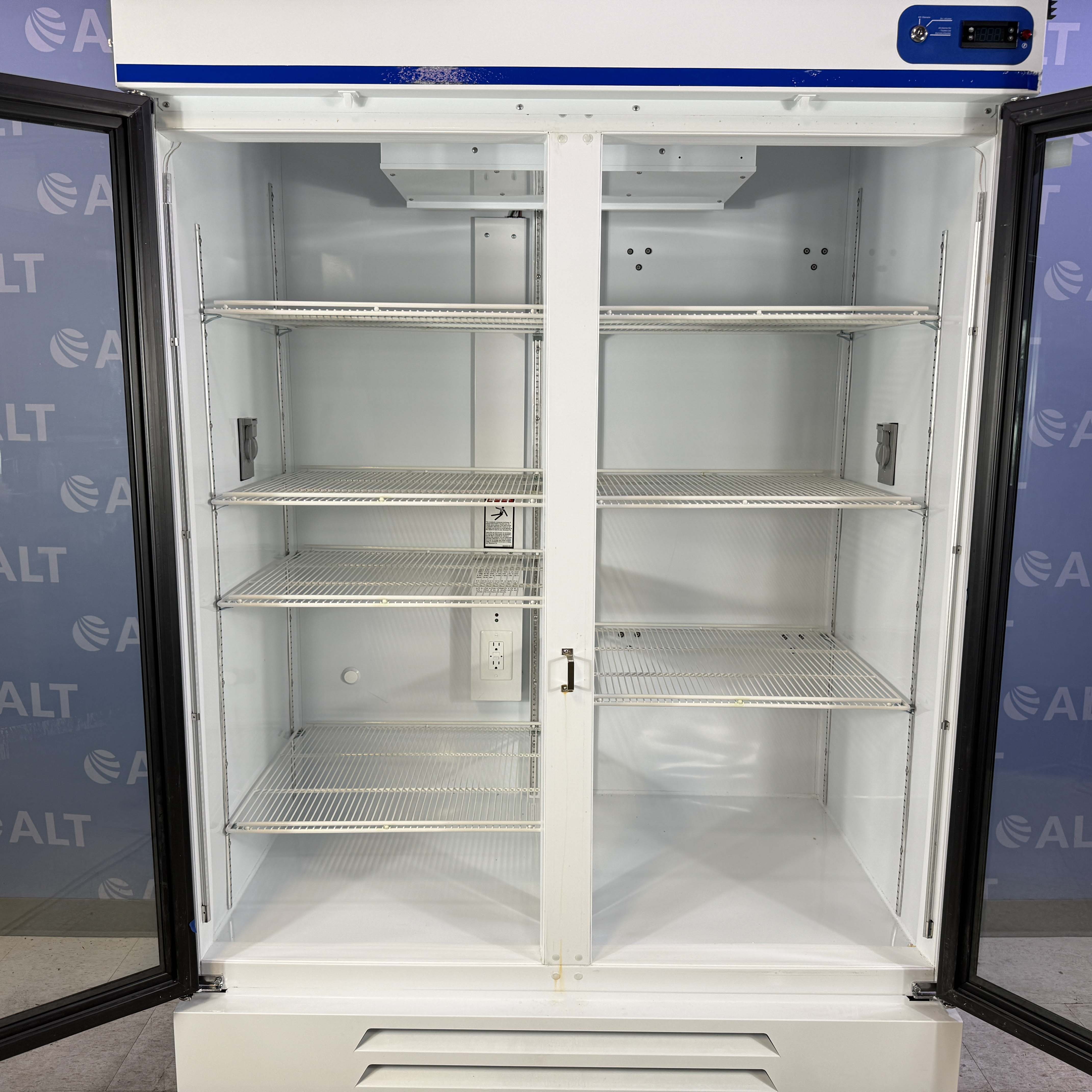 Fisherbrand GTFBG49CPGA Isotemp Double Glass Door Refrigerator