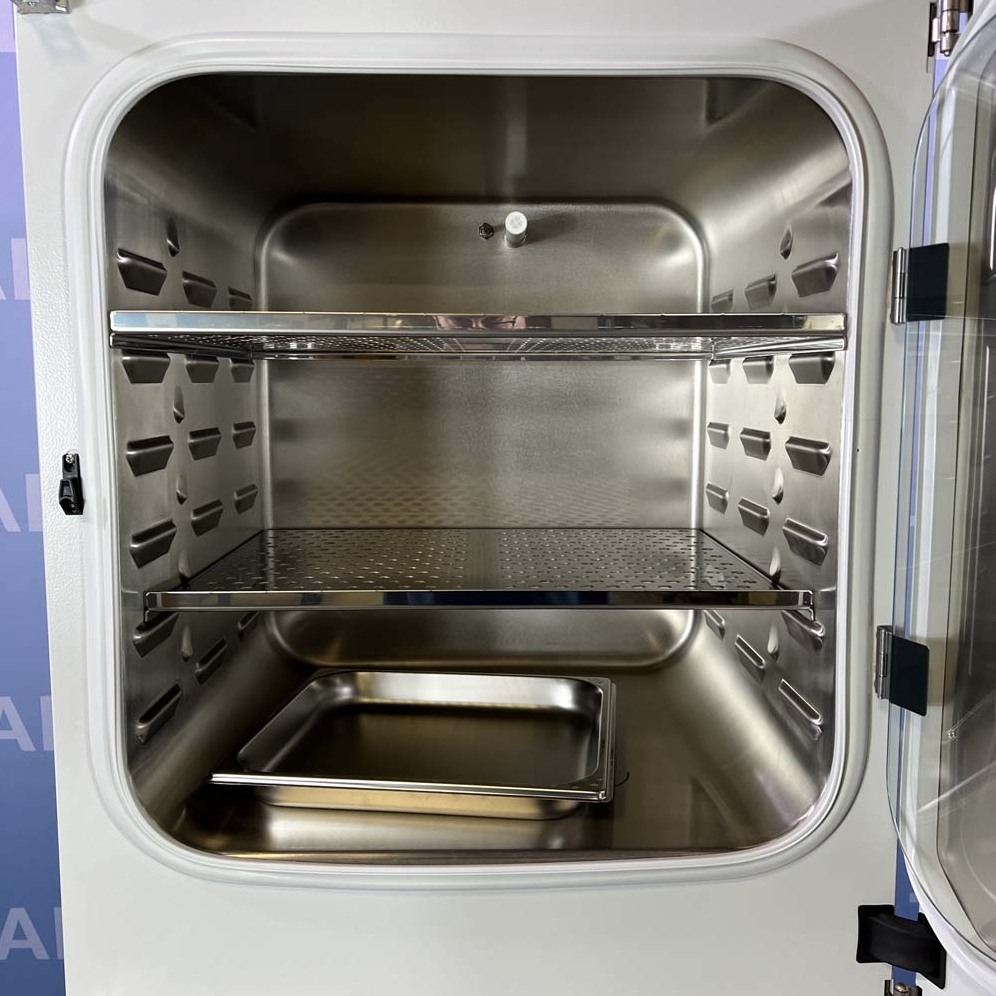 Binder  Model CB 170 CO2 Incubator With Hot Air Sterilization And Active Humidification, Model CB 170-UL (Dual Stack)
