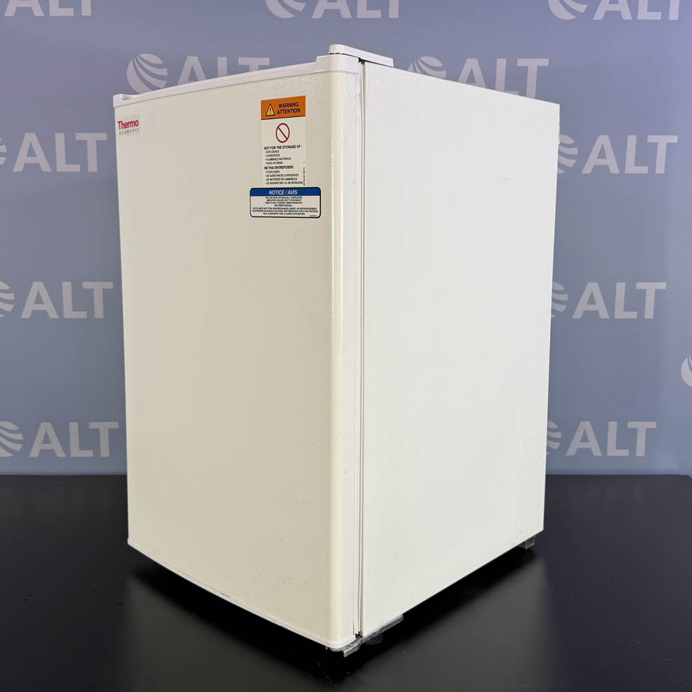 Thermo Scientific Undercounter Lab Freezer, Model 05LFEETSA