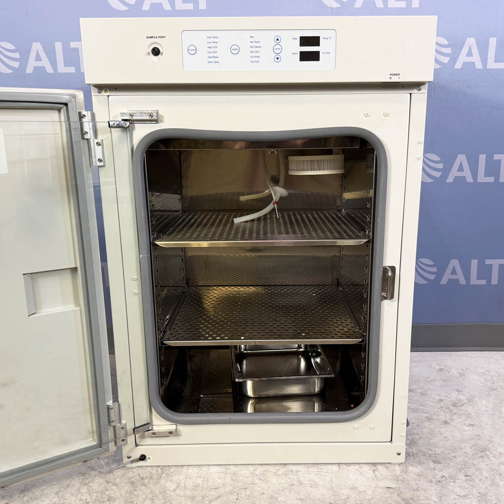 Fisherbrand FB3532DH Isotemp CO2 Incubator, 11-676-602