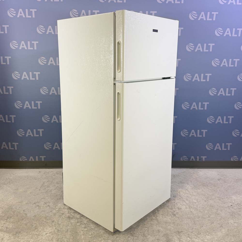 Hotpoint Model HPS18BTHWW Upright Refrigerator/Freezer