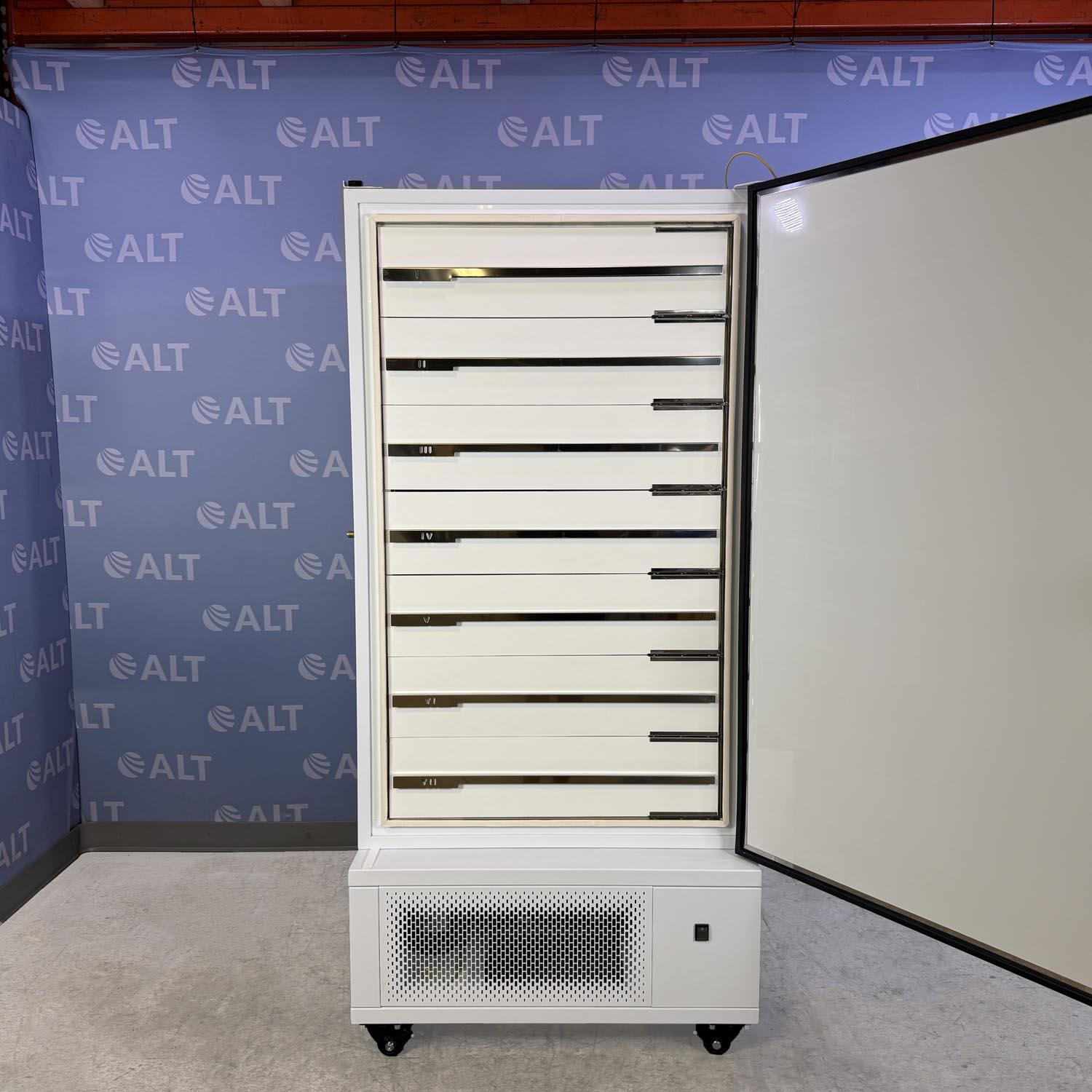 Lauda  Versafreeze VF 70085 Ultralow Freezer, -86c to -50c (115V, 60Hz)