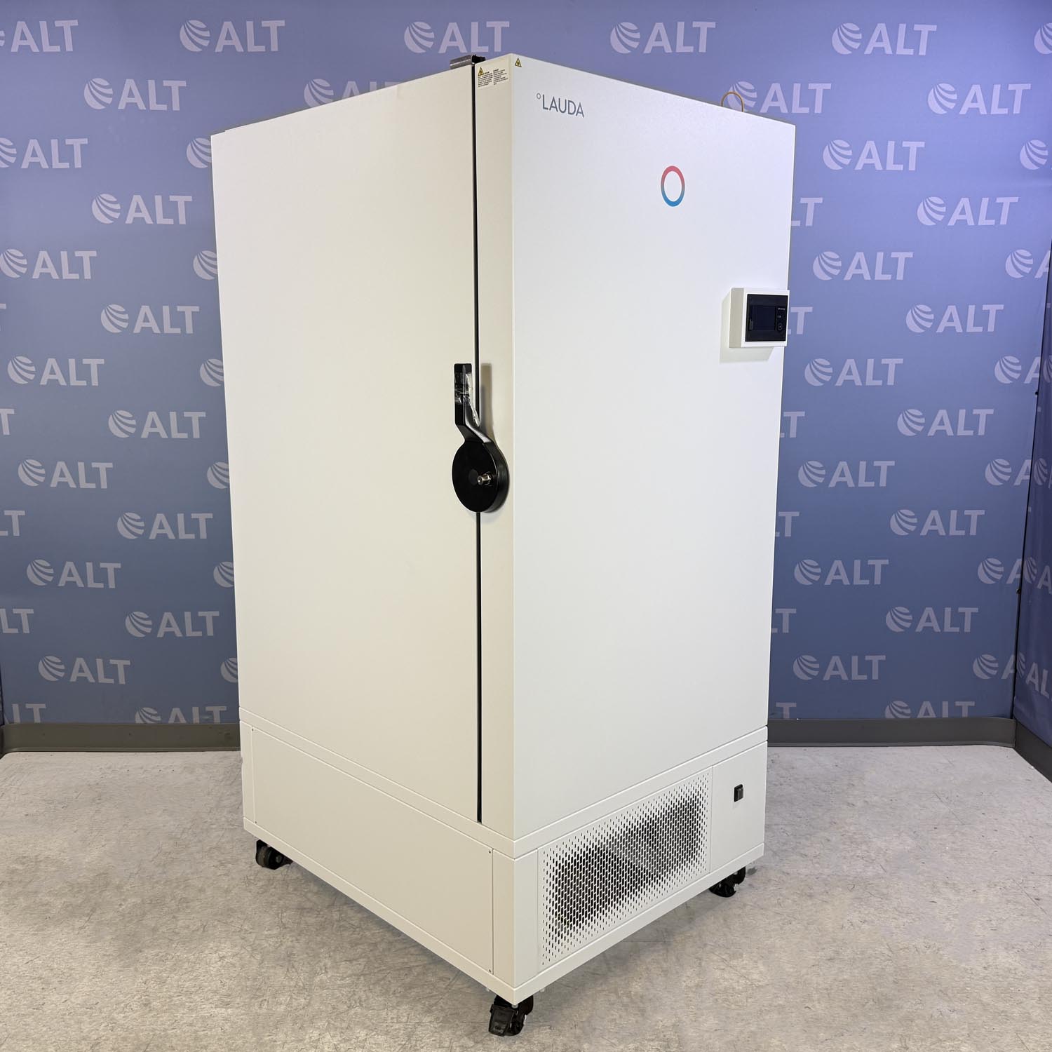 Lauda  Versafreeze VF 70085 Ultralow Freezer, -86c to -50c (115V, 60Hz)