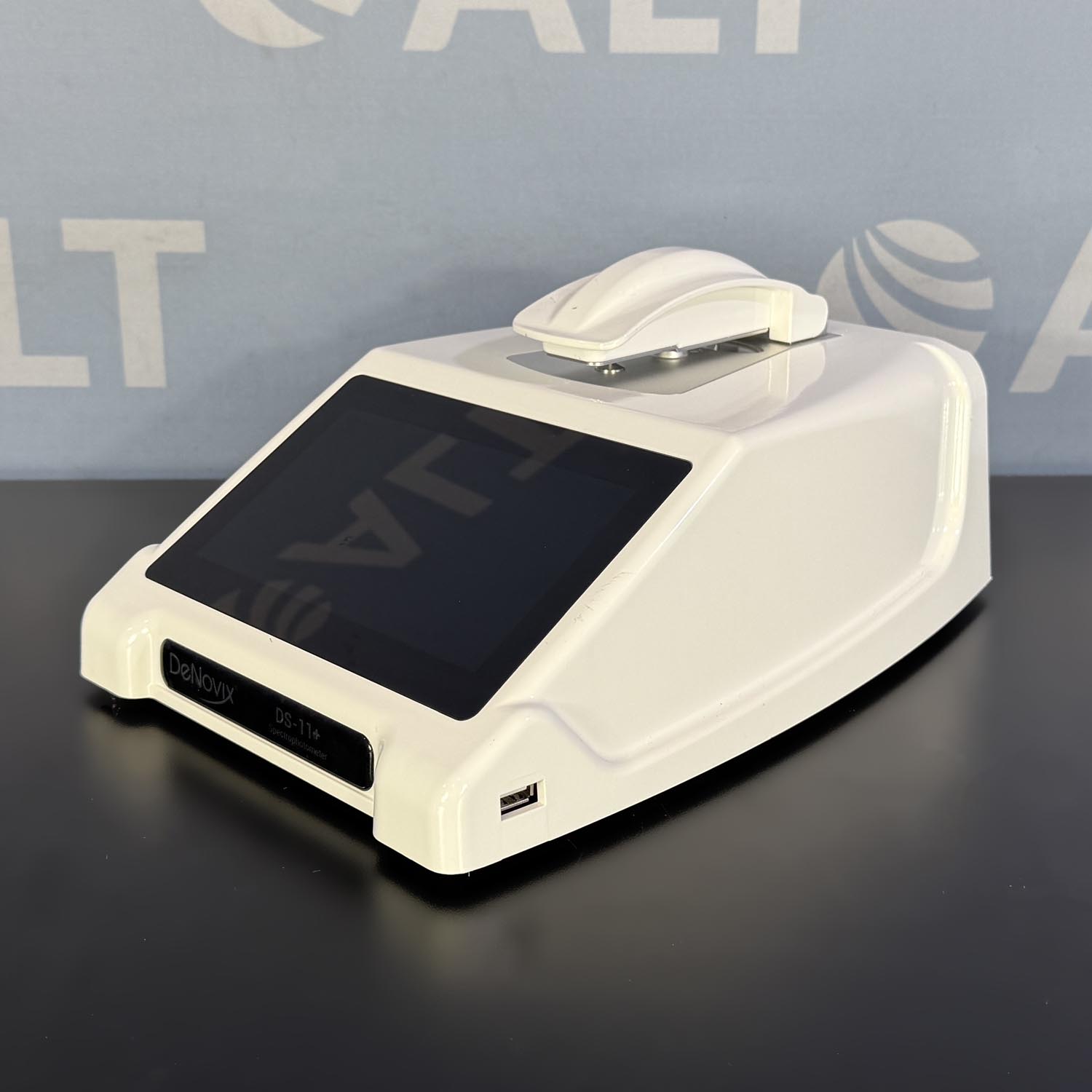 DeNovix DS-11+ Spectrophotometer
