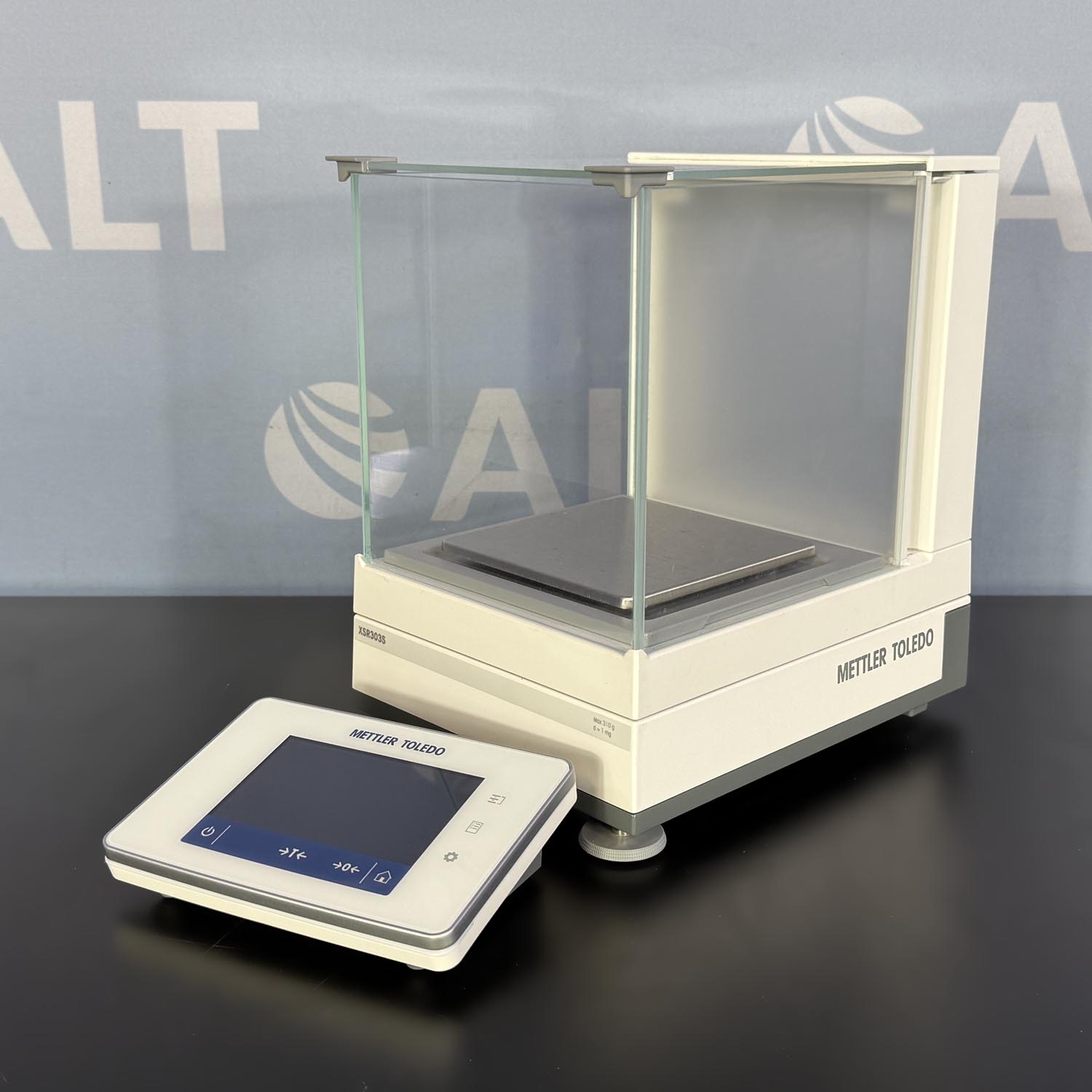 Mettler Toledo Analytical Balance XSR303S