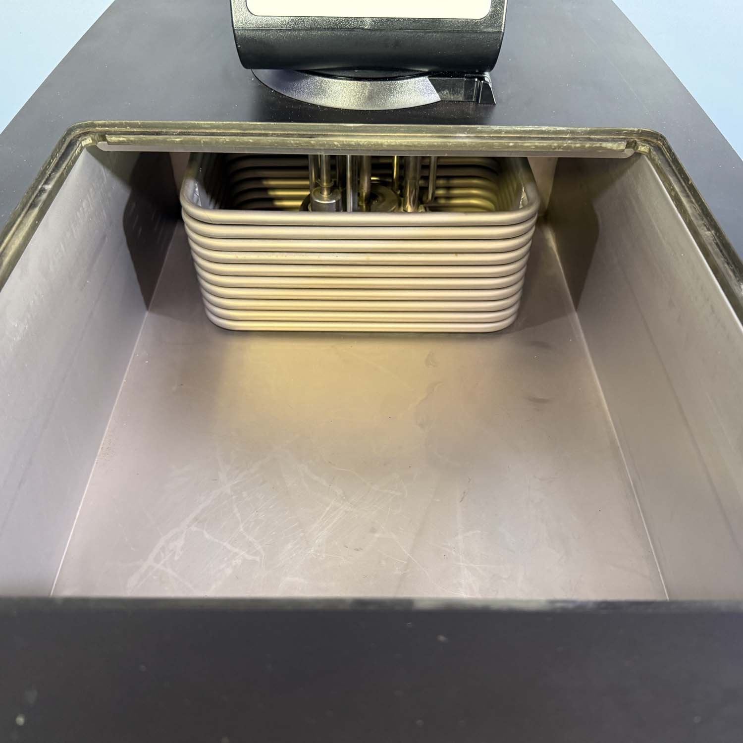 VWR 28L Advanced Digital Refrigerated Circulating Bath, Cat. No. 89203-010