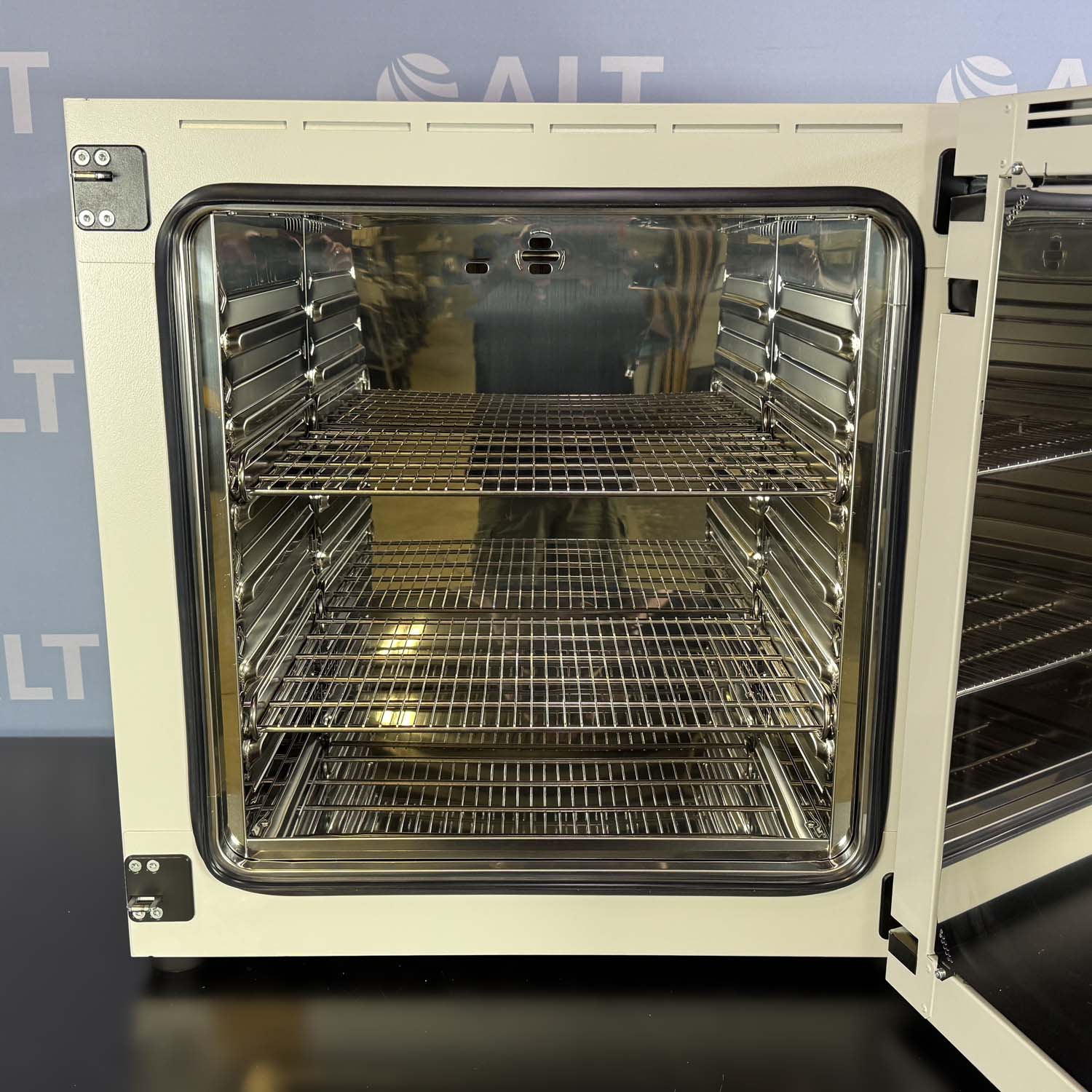 Binder  Drying and Heating Oven ED 115-UL