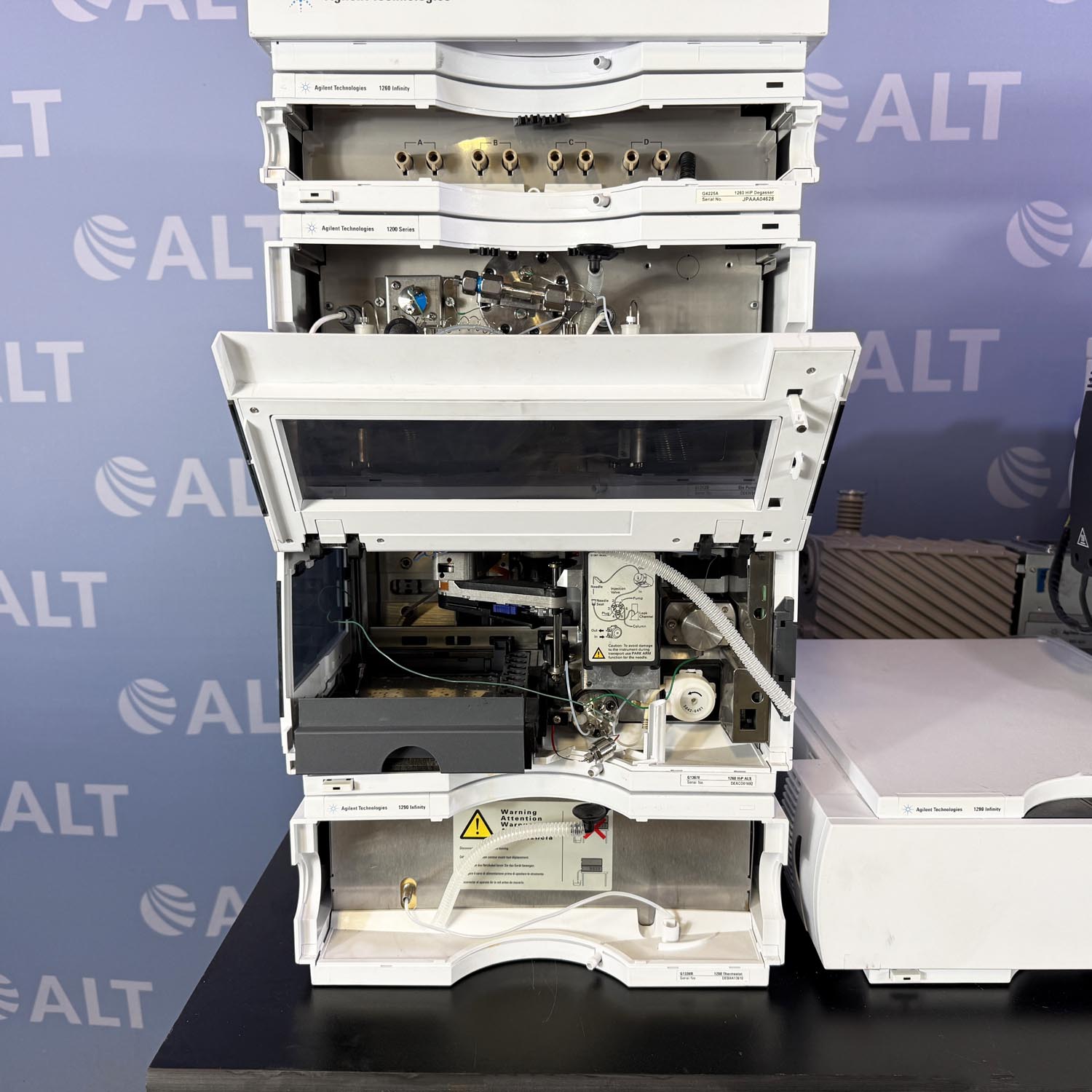 Agilent  G6490A Triple Quad LC/MS System With Jet Stream Electrospray Ionization Source And 1200/1260/1290 Series HPLC With G4225A HiP Degasser, G1312B Bin Pump SL, G1367E HiP ALS, G1330B Thermostat, G1316C TCC