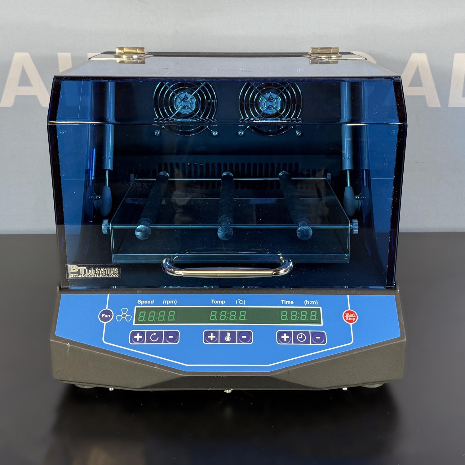 BT LabSystems  Incubator Shaker BT921